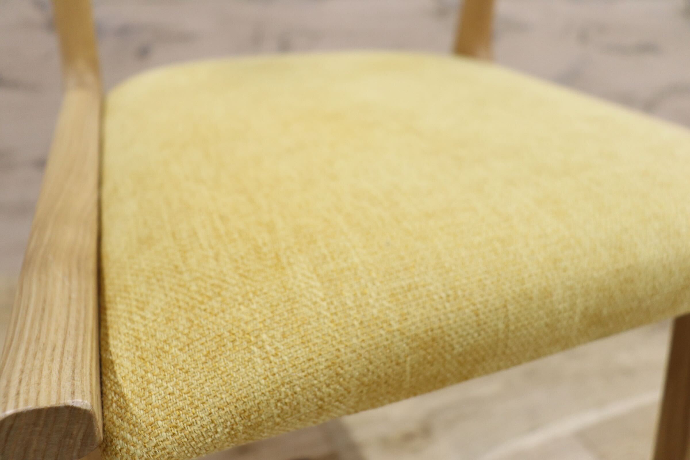 GMHK526B○Re: CENO リセノ Henry ヘンリー ダイニングチェア 椅子 北欧スタイル 天然木 イエロー 展示品