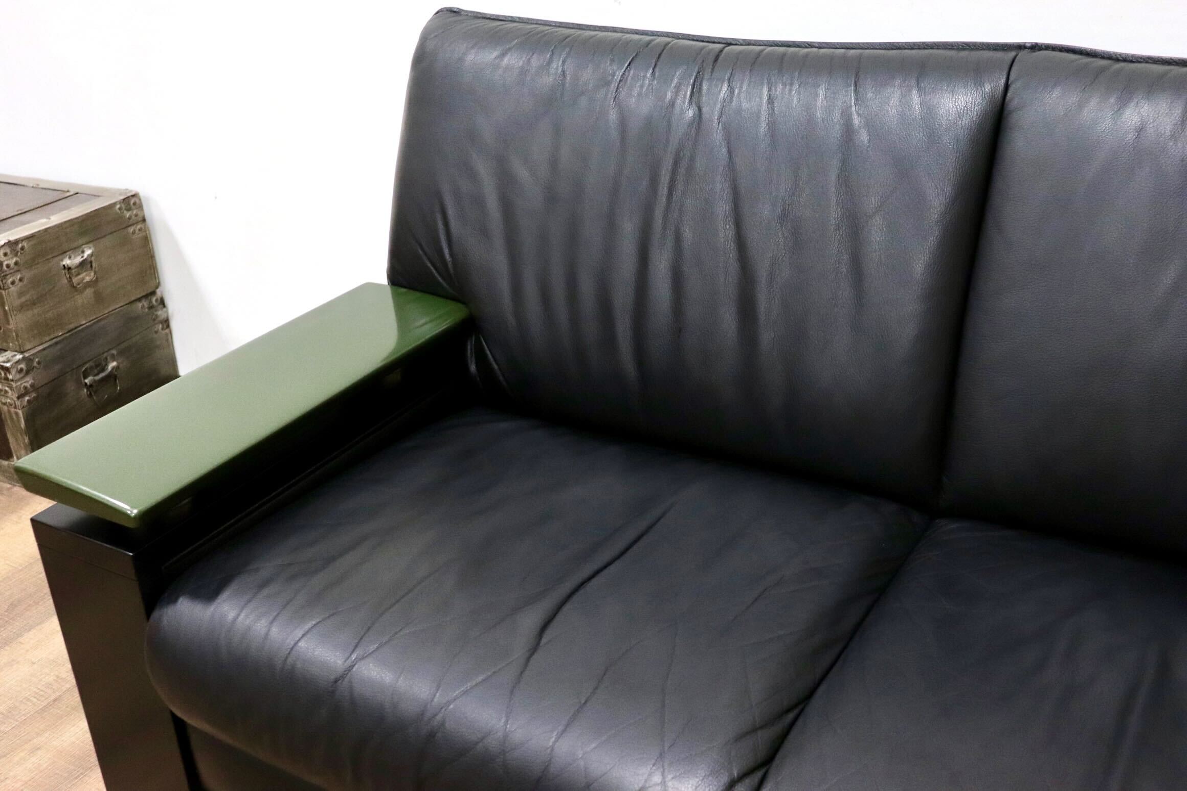 GMHK31○モリシゲ / MORISHIGE GRANT-EX 2人掛けソファ ラブソファ 長椅子 本革 ブラック IDC大塚家具 応接 最高級 大正モダン 定価約44万