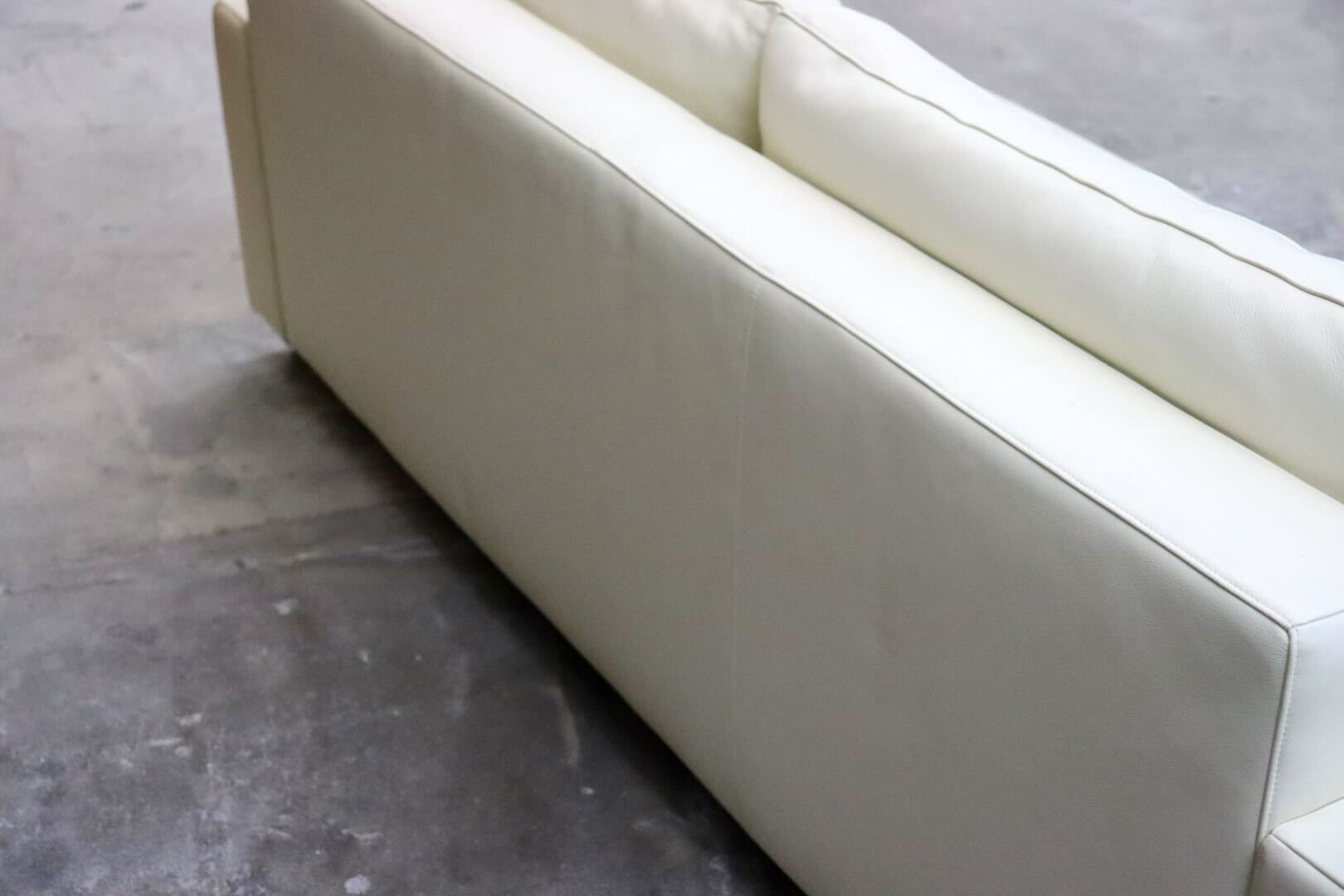 GMIS366A○HUKLA / フクラ REGATO レガト 3人掛けソファ トリプルソファ 長椅子 本革 スタイリッシュ モダン 約56万