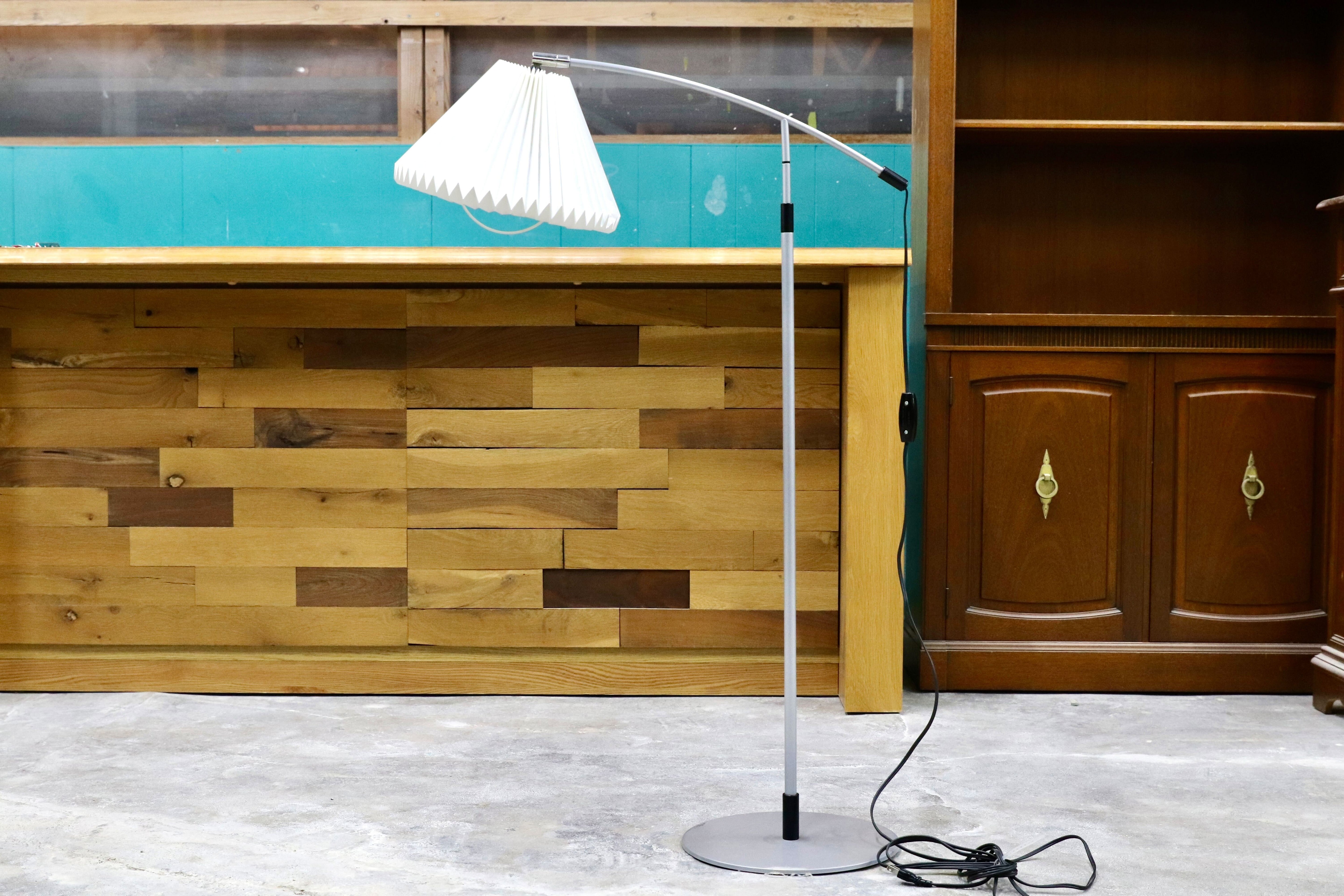 GMHO51○Le Klint / レ・クリント フロアランプ370 ndreas Hansen(アンダース・ハンセン)照明 ライト 名作 北欧 デンマーク 希少