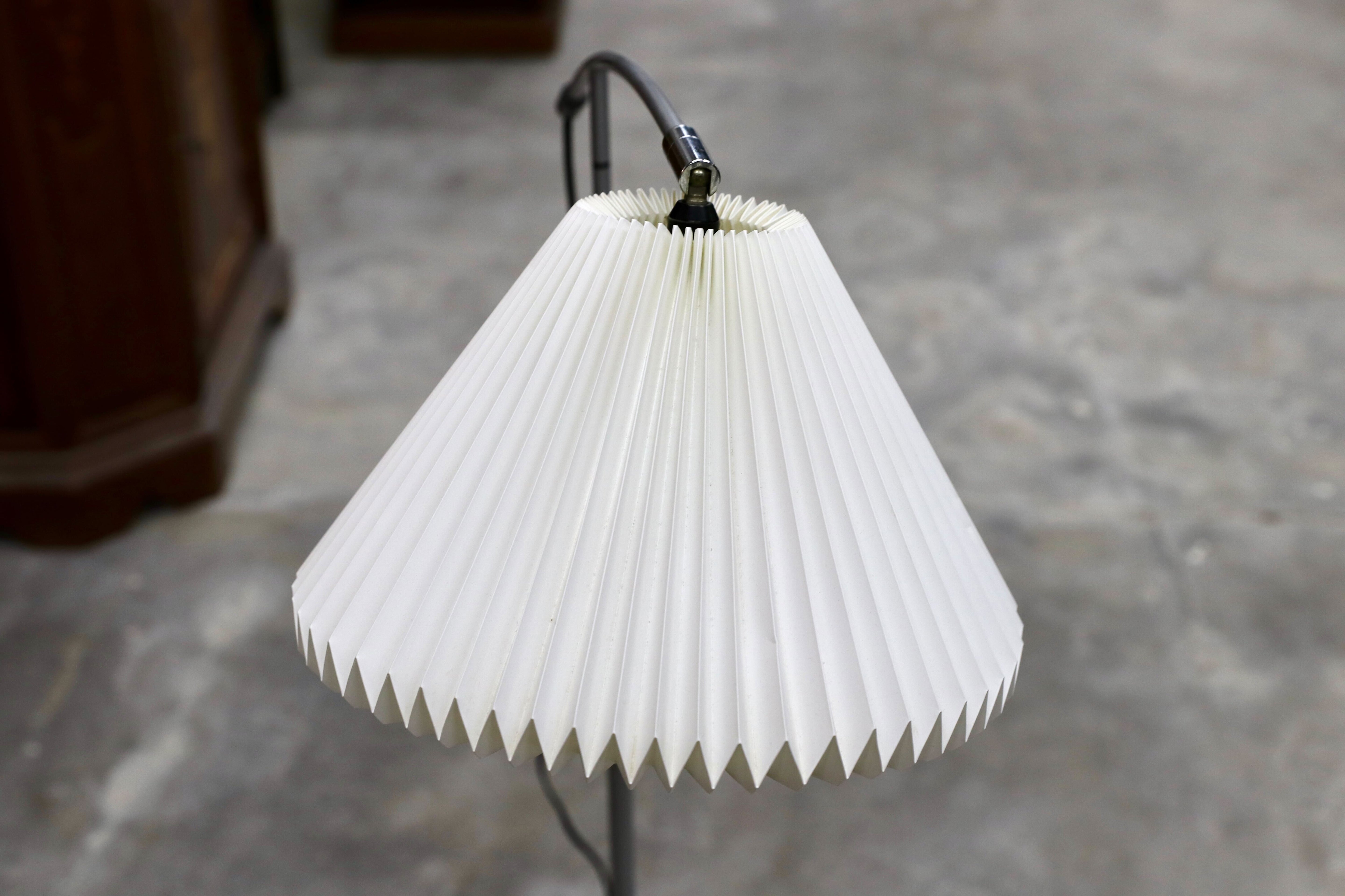 GMHO51○Le Klint / レ・クリント フロアランプ370 ndreas Hansen(アンダース・ハンセン)照明 ライト 名作 北欧 デンマーク 希少