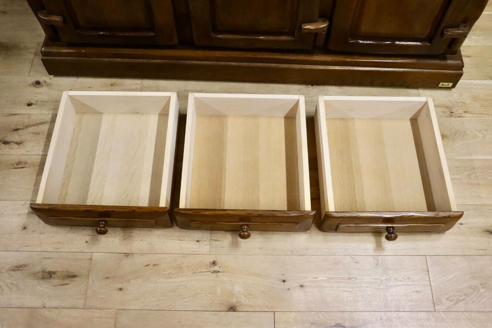 GMIS348○河本家具 / Molis 旭川家具 キャビネット サイドボード リビングボード 飾り棚 オーク無垢材 カントリー ヴィンテージ 美品