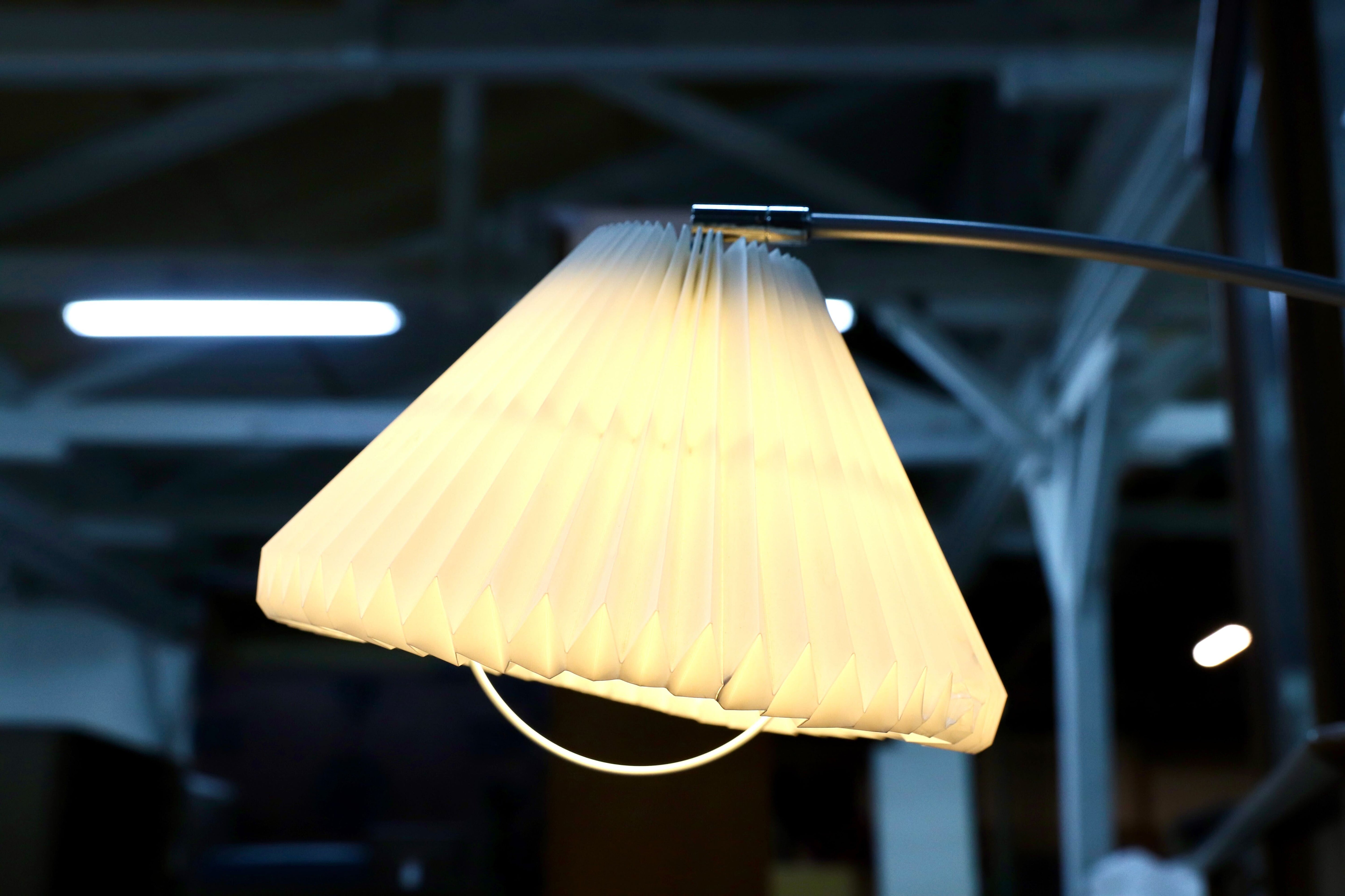 GMHO51○Le Klint / レ・クリント フロアランプ370 ndreas Hansen(アンダース・ハンセン)照明 ライト 名作 北欧 デンマーク 希少