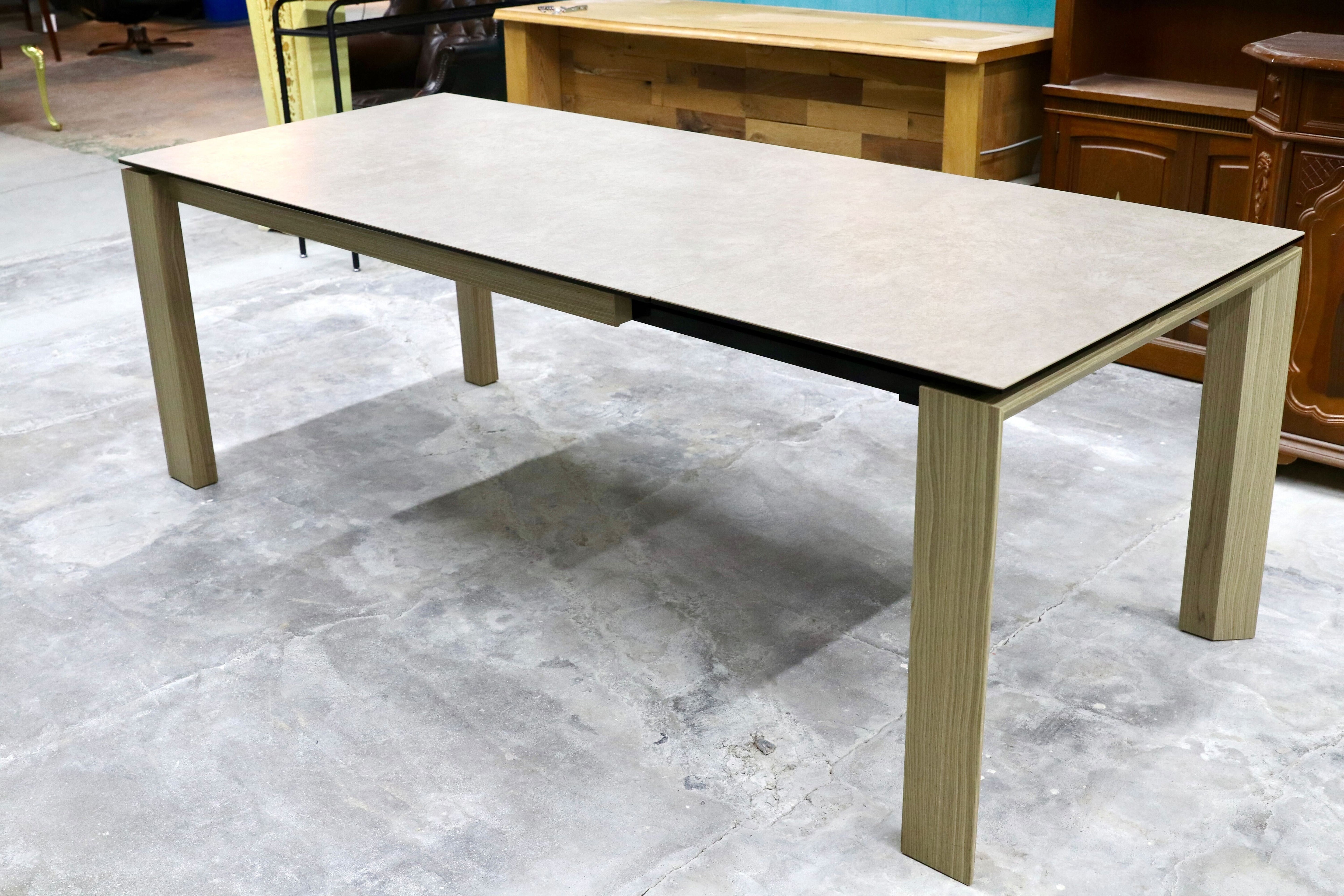 GMHO54○Calligaris / カリガリス オムニア セラミック ダイニングテーブル 食卓テーブル エクステンション式 グレー 定価約48万 展示品
