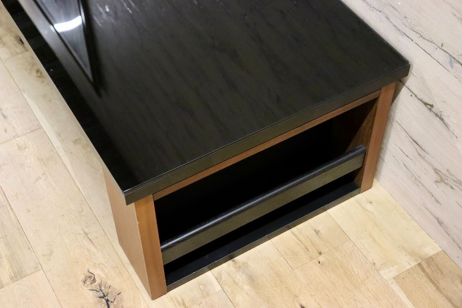 GMIS373A○Meuble / モーブル ノヴェル リビングテーブル センターテーブル ローテーブル ウォールナット ガラステーブル モダン 約12万