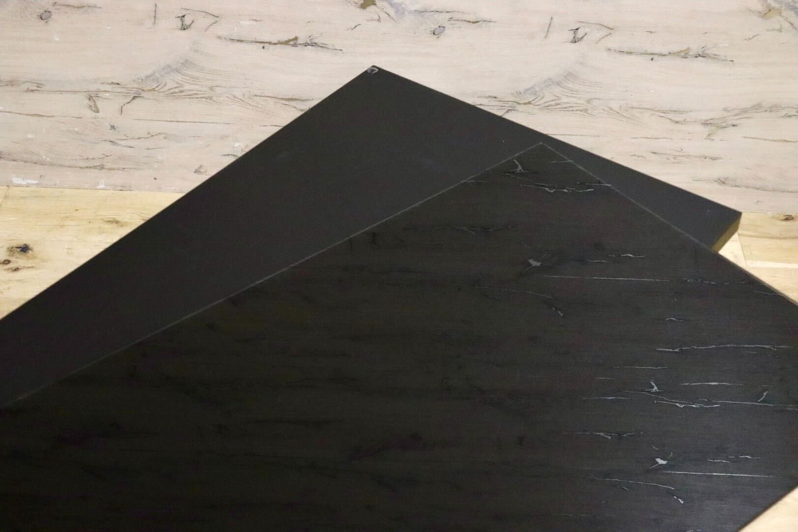 GMIS373A○Meuble / モーブル ノヴェル リビングテーブル センターテーブル ローテーブル ウォールナット ガラステーブル モダン 約12万