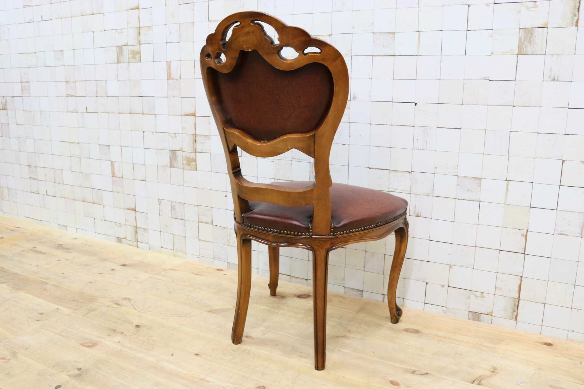 GMHH470B◯イタリア製 ロココ調 ダイニングチェア 食卓椅子 レザー 鋲打ち 彫刻 アンティーク エレガント ヨーロピアン クラシック 猫脚