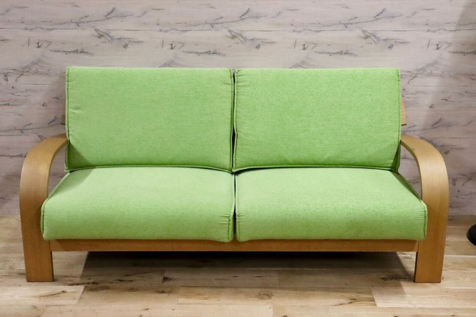 GMHN46○イバタインテリア / ibata 2.5人掛けソファ ラブソファ 長椅子 ファブリック ライムグリーン カバーリング モダン 展示品