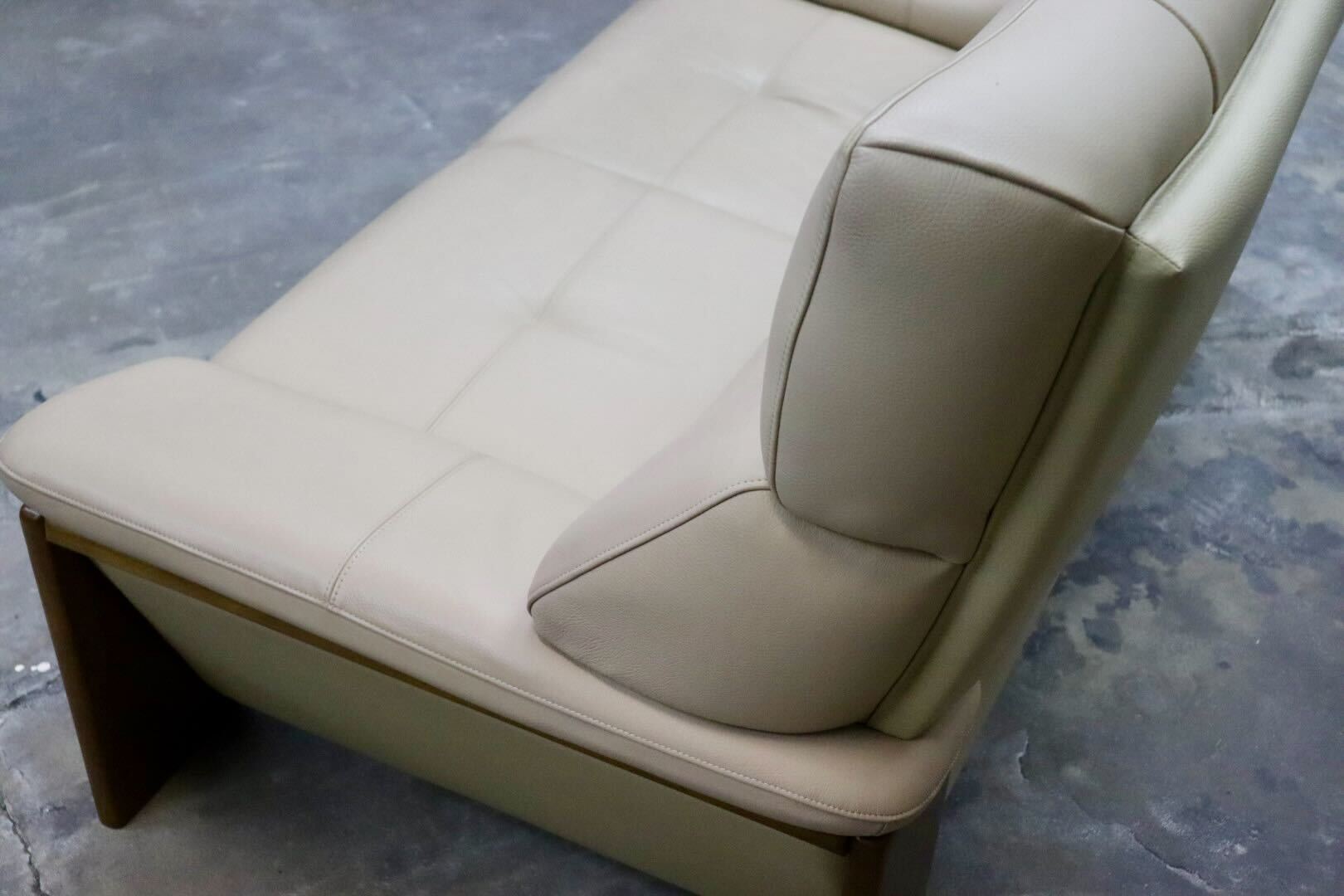 GMIH346○浜本工芸 / HAMAMOTO 2人掛けソファ ラブソファ 長椅子 ハイバック 楢材 本革 応接 モダン 約28万