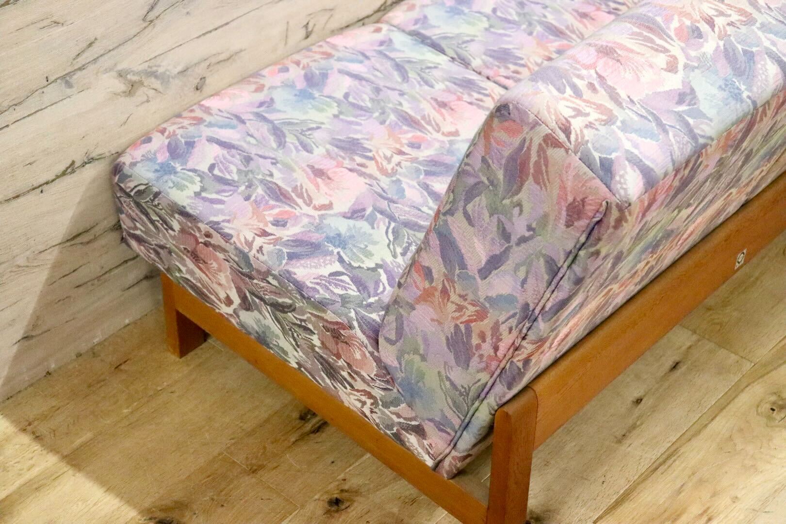 GMHK247A○TECHNA / テクナ 右肘アームソファ 2人掛けソファ ラブソファ ファブリック 花柄 IDC大塚家具 希少 アンティーク ヴィンテージ