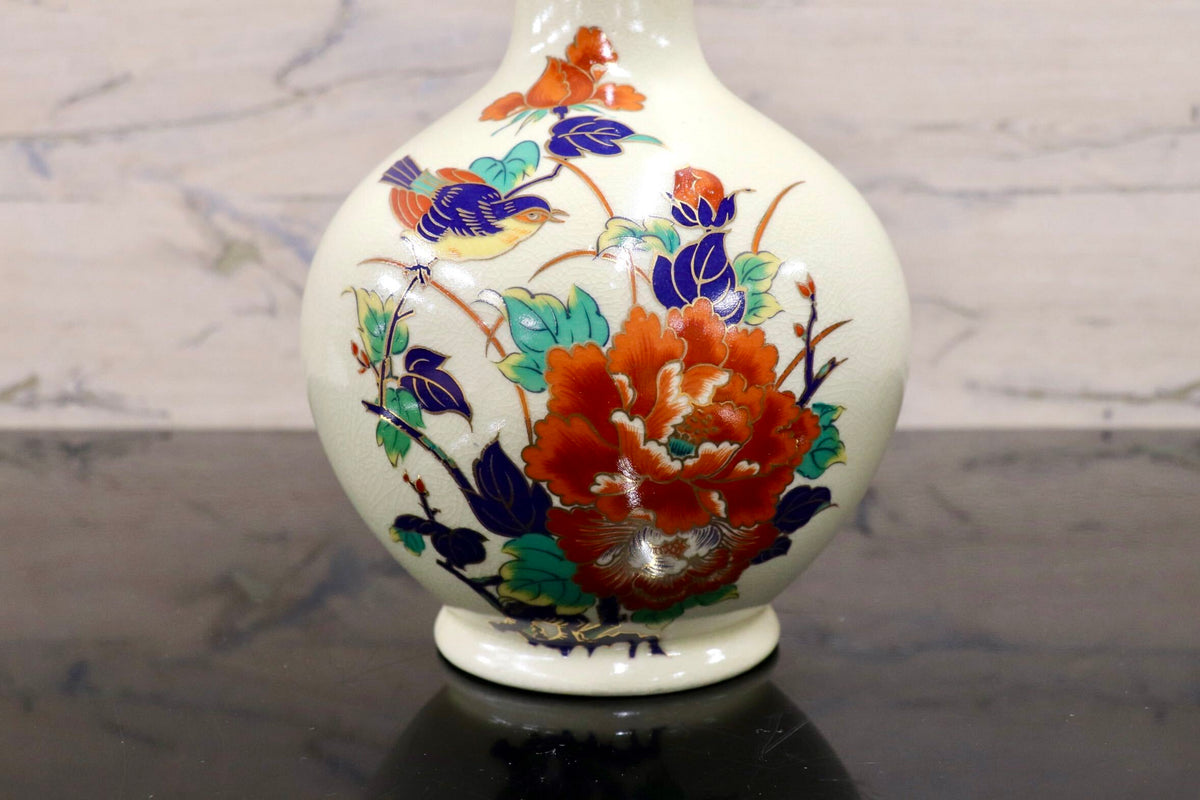 GMJH332AW◯有田焼 哲山窯 花瓶 花器 花入 花生 壺 華道具 インテリア 色絵 花鳥図 陶器 共箱 和モダン 伝統工芸