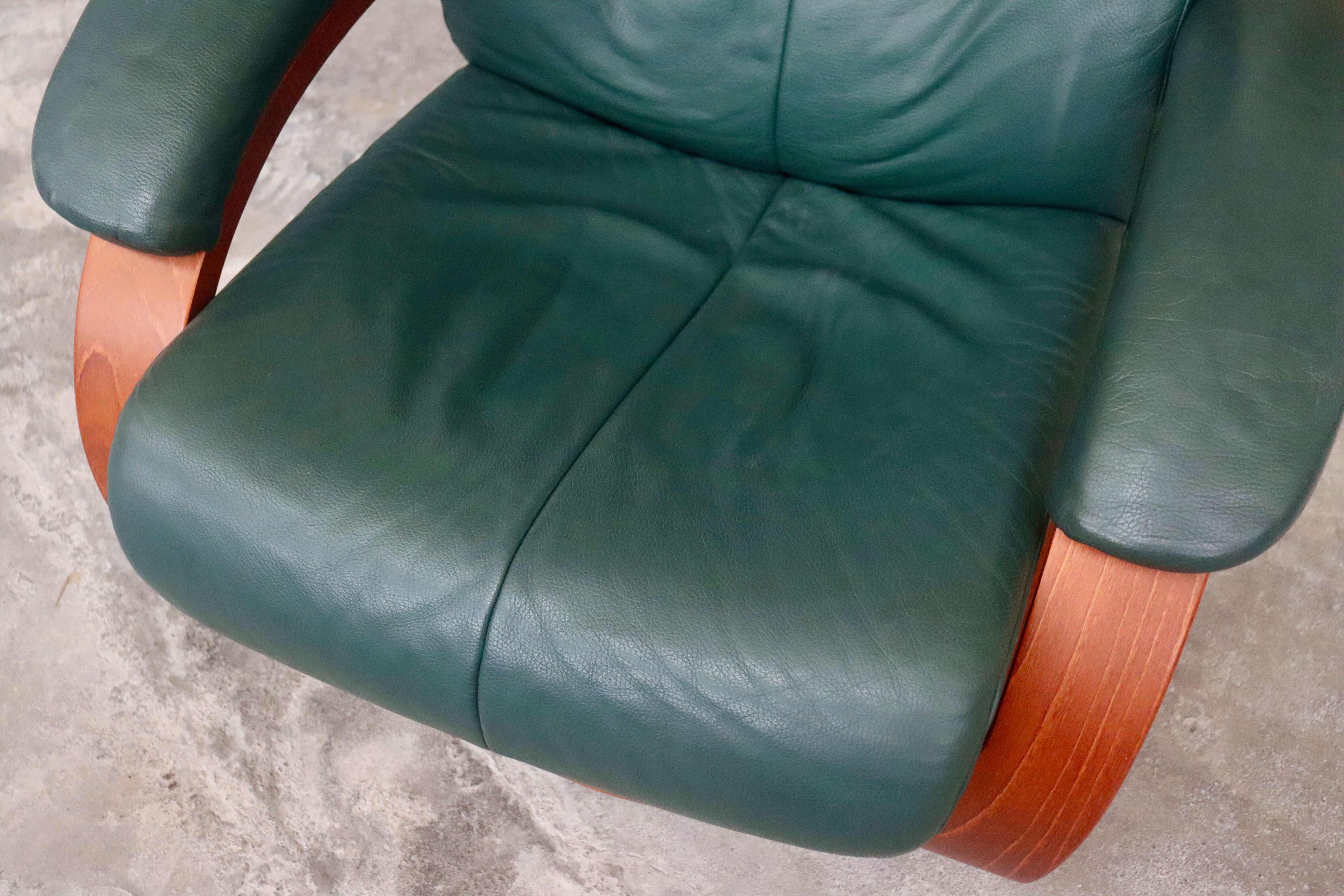 GMHK660○フィヨルド イエリアーダ 本革 リクライニングチェア シングルソファ 1人掛けソファ ラウンジチェア 回転式 グリーン 北欧