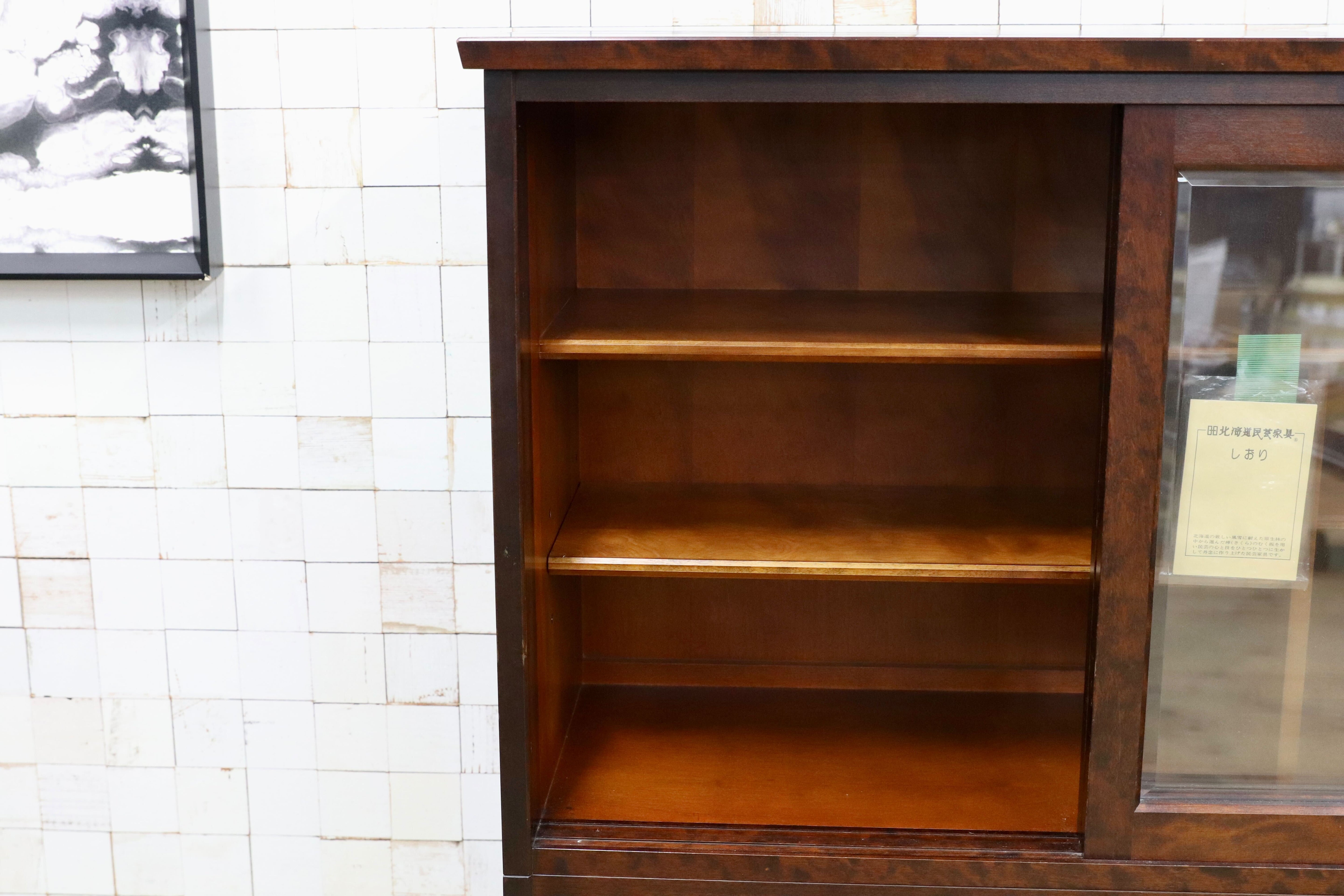 GMIS337○北海道民芸家具 キャビネット 飾り棚 リビングボード サイドボード 水屋 茶棚 和家具 和モダン レトロ 飛騨産業 樺材