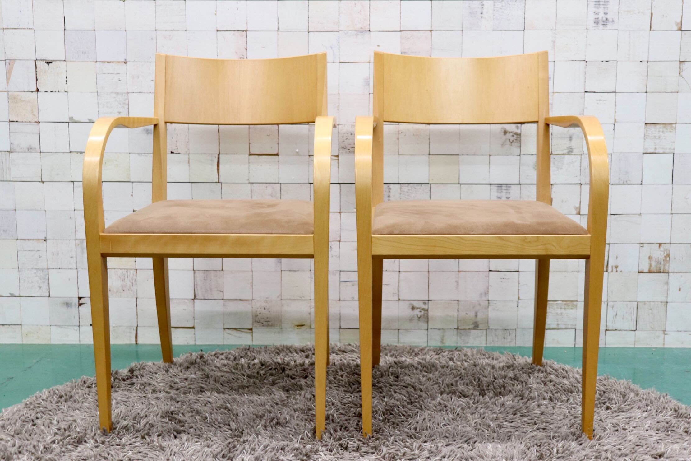 GMGS23B○arflex / アルフレックス KU アームチェア ダイニングチェア 椅子 2脚セット 植木莞爾 ファブリック イタリア モダン 定価約18万