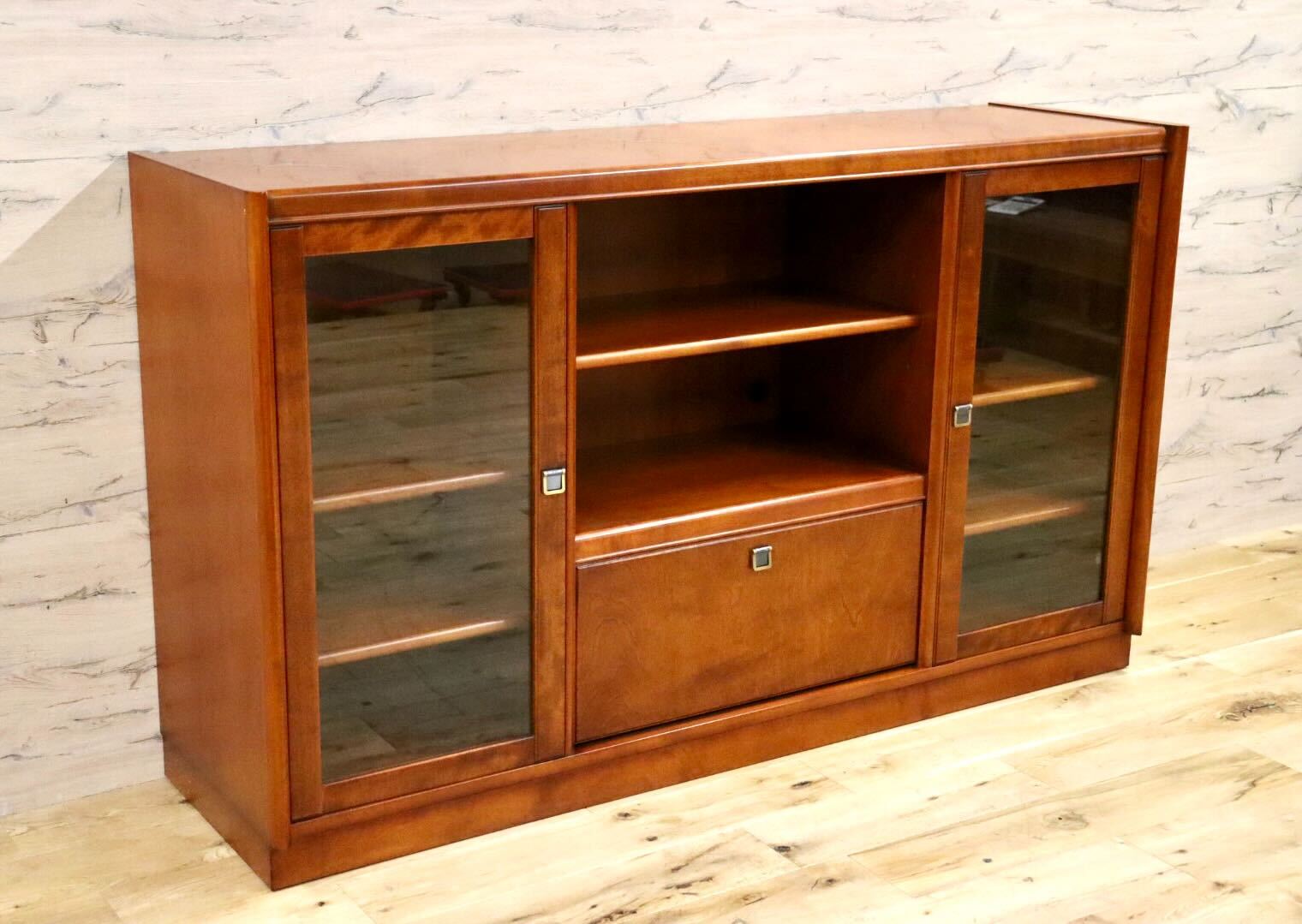 GMFH443○モリシゲ / MORISHIGE チアルズ サイドボード リビングボード キャビネット 飾り棚 収納家具 最高級 モダン 国産 約30万 展示品