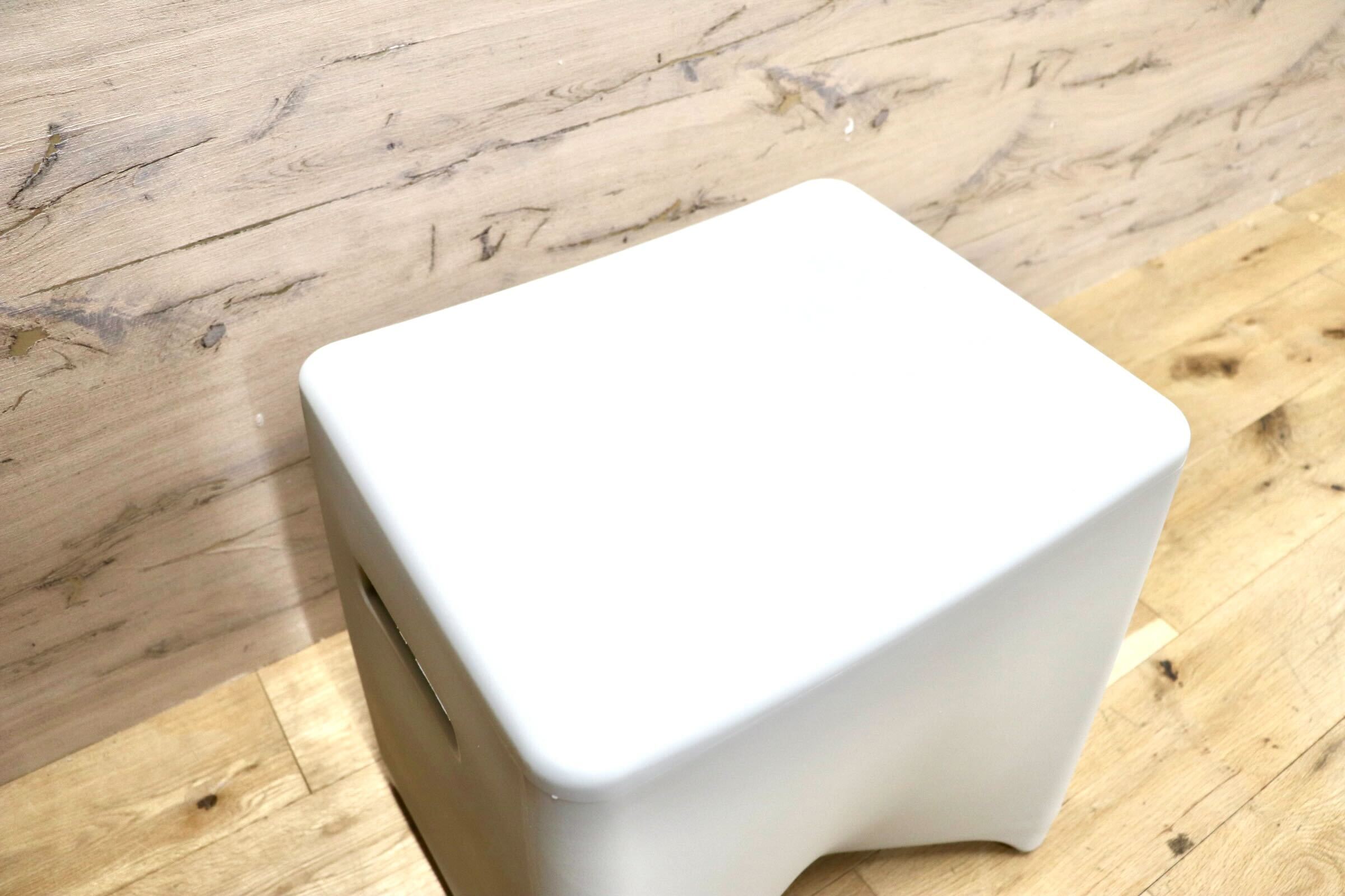 GMGN334D○Kian Furniture / キアン Rumble stool ランブル スツール 腰掛け 椅子 プラスチック ブラック デザイナーズ家具 モダン 展示品