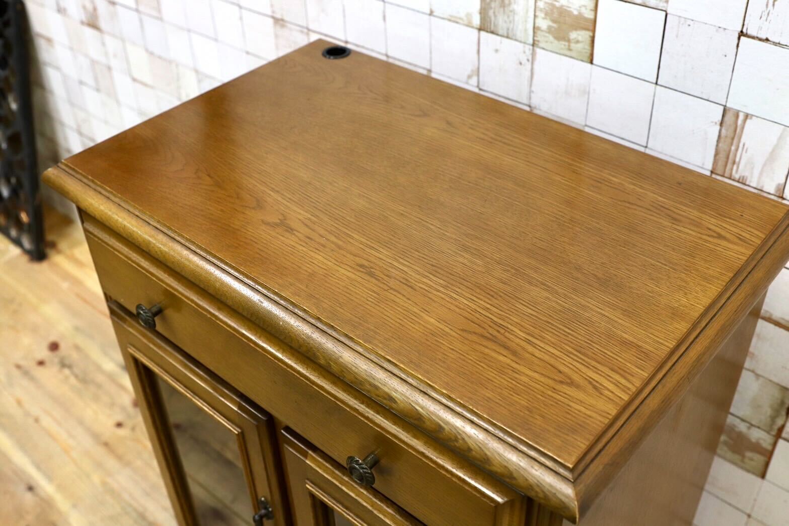 GMIK883〇domani / ドマーニ オーク材キャビネット サイドボード リビングボード 収納家具 クラシック アンティーク調 カリモク最高峰