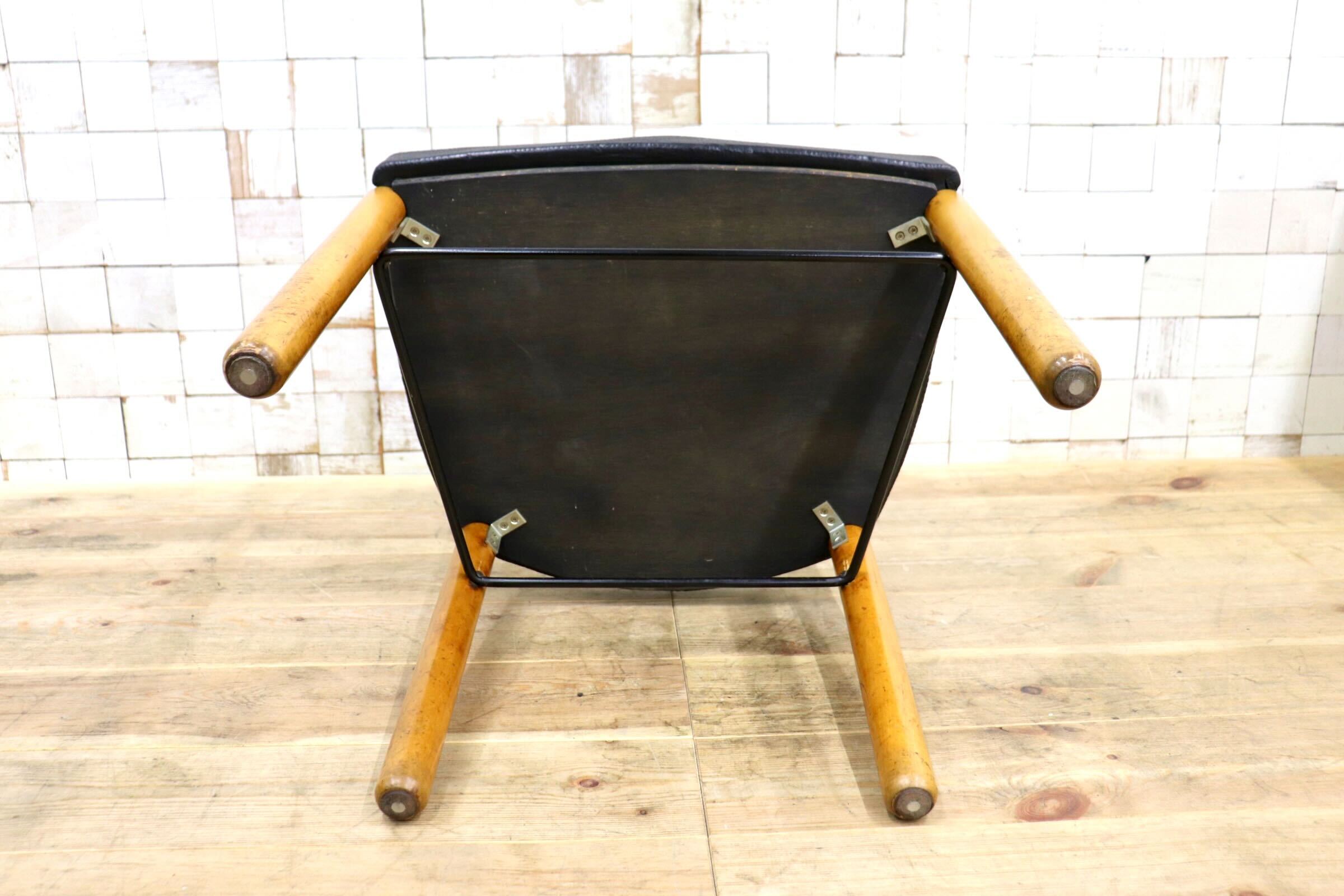 GMIN7D〇Cassina / カッシーナ レオナルドチェア ダイニングチェア Strassle collection社 スイス 椅子 ブラック 北欧スタイル