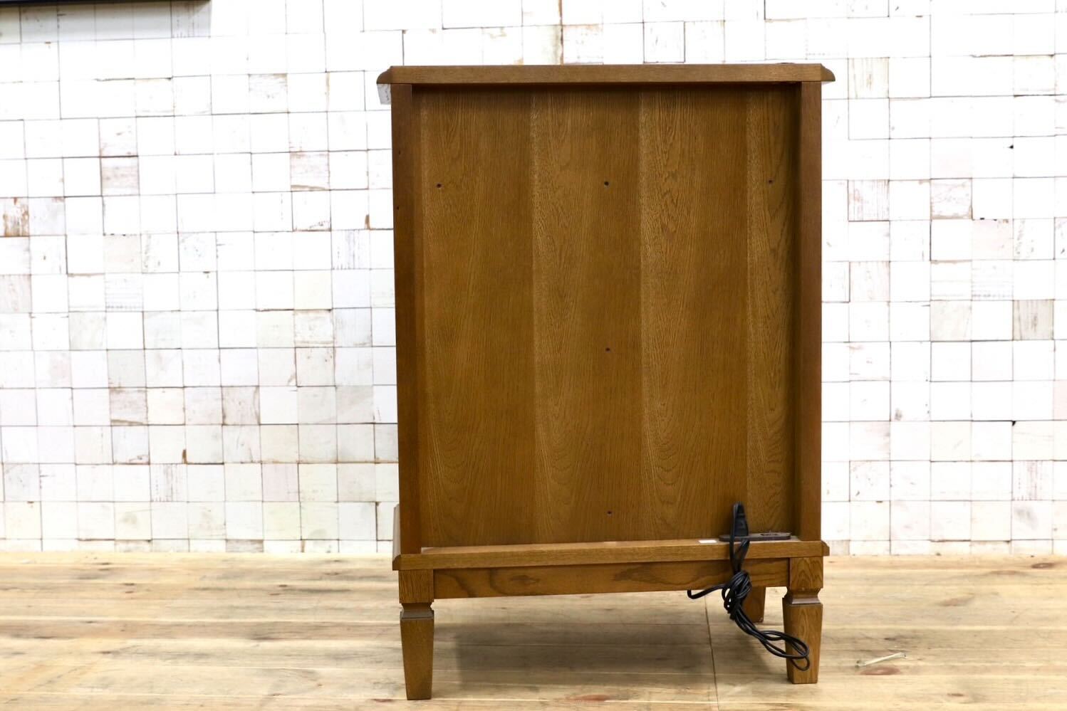 GMIK883〇domani / ドマーニ オーク材キャビネット サイドボード リビングボード 収納家具 クラシック アンティーク調 カリモク最高峰