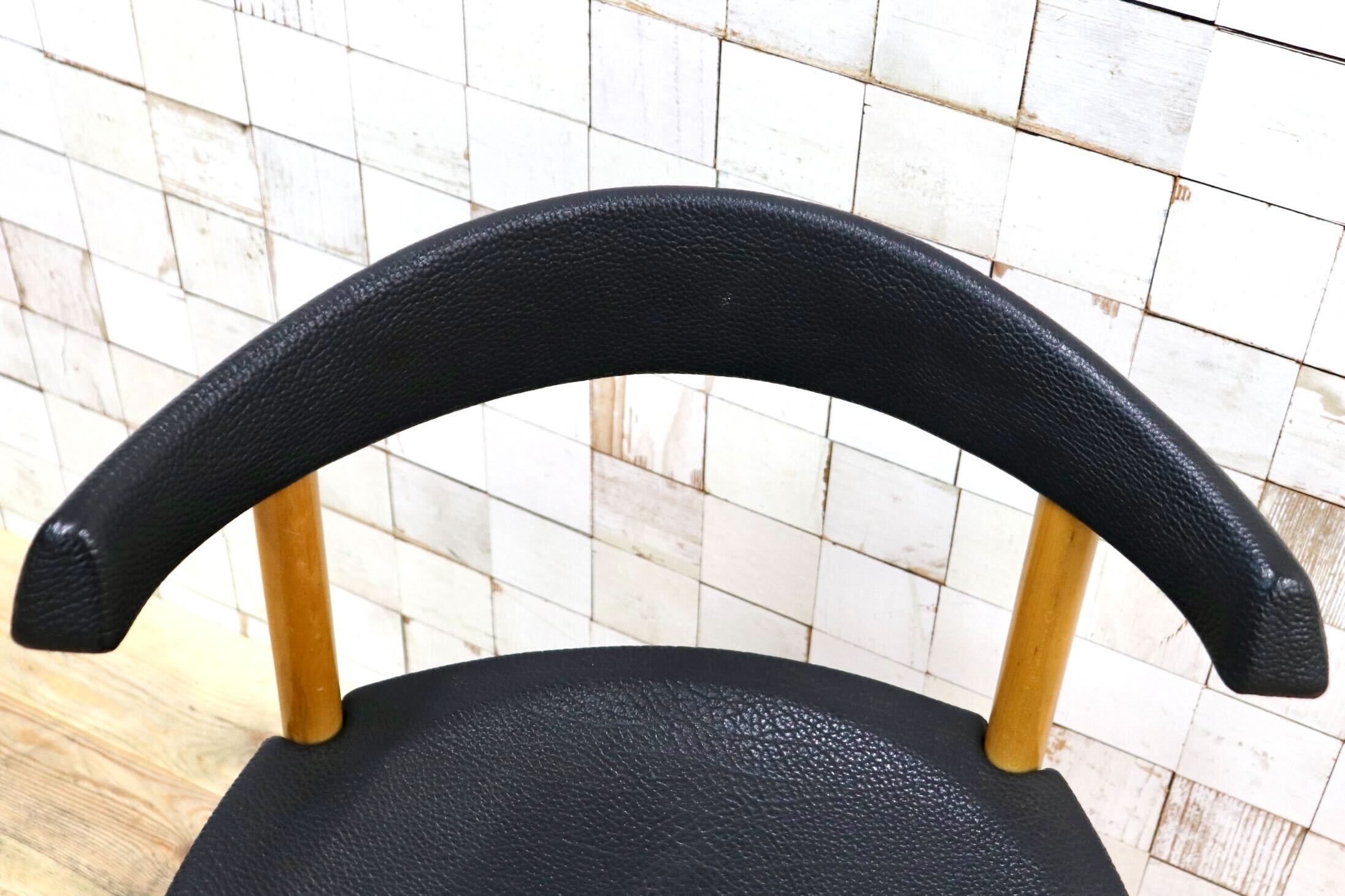 GMIN7D〇Cassina / カッシーナ レオナルドチェア ダイニングチェア Strassle collection社 スイス 椅子 ブラック 北欧スタイル