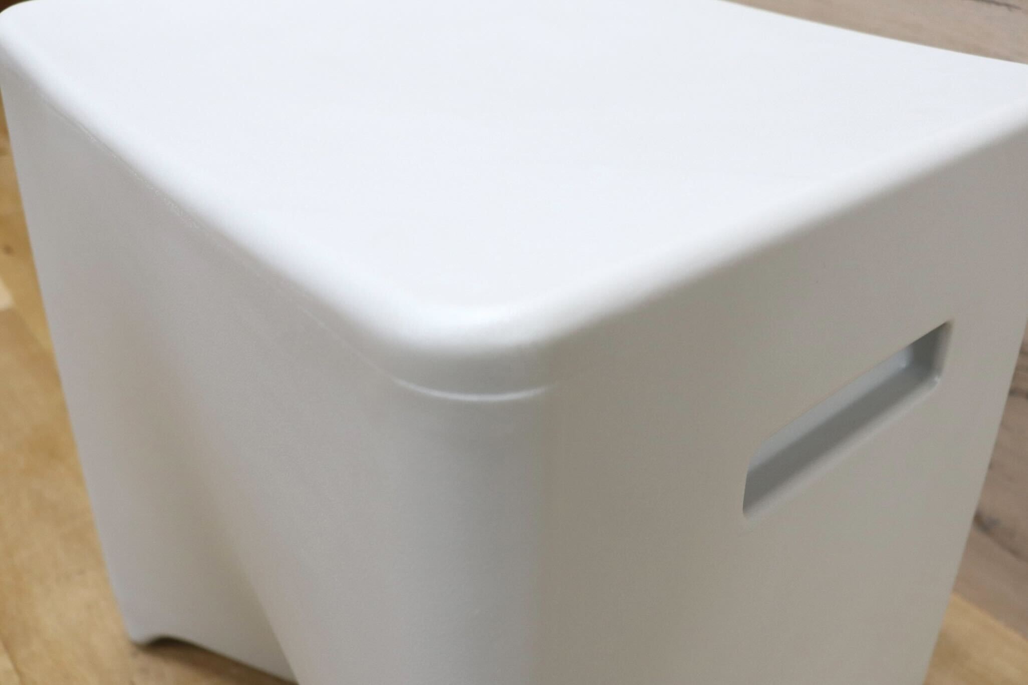 GMGN227○Kian Furniture / キアン Rumble stool ランブル スツール 腰掛け 椅子 プラスチック ライトグレー デザイナーズ家具 展示品