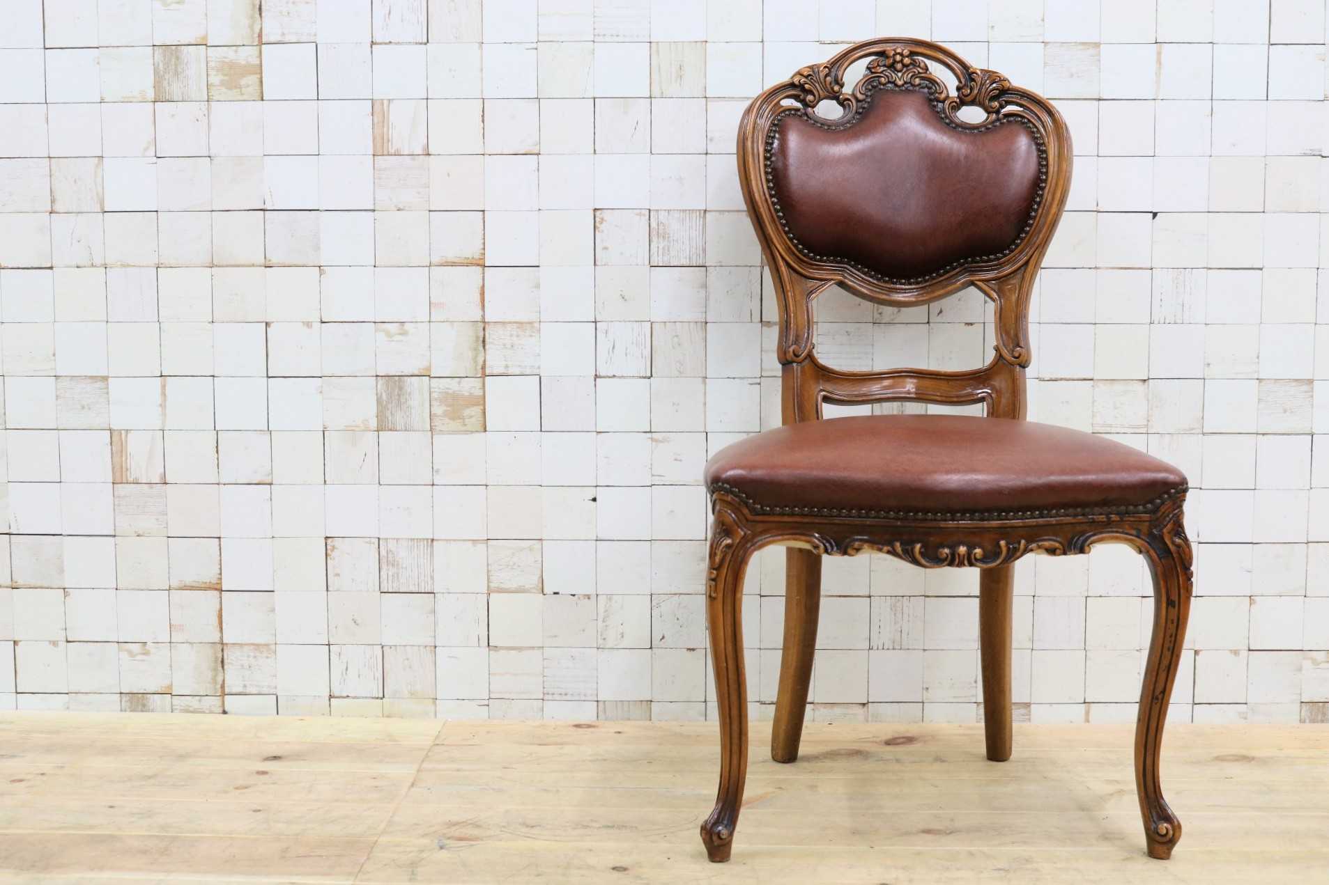 GMHH470C○イタリア製 ロココ調 ダイニングチェア 食卓椅子 レザー 鋲打ち 彫刻 アンティーク エレガント ヨーロピアン クラシック 猫脚