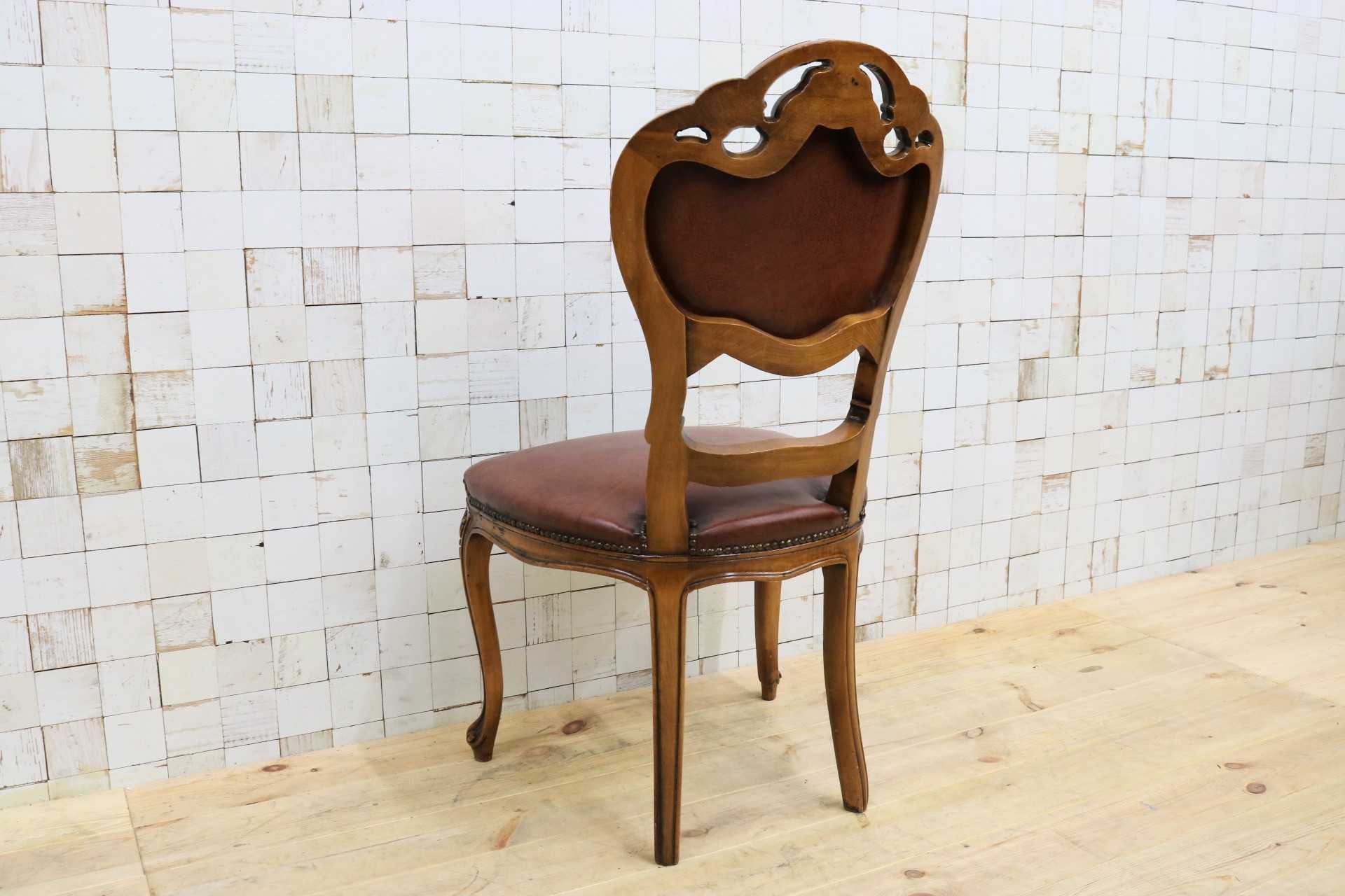 GMHH470C○イタリア製 ロココ調 ダイニングチェア 食卓椅子 レザー 鋲打ち 彫刻 アンティーク エレガント ヨーロピアン クラシック 猫脚