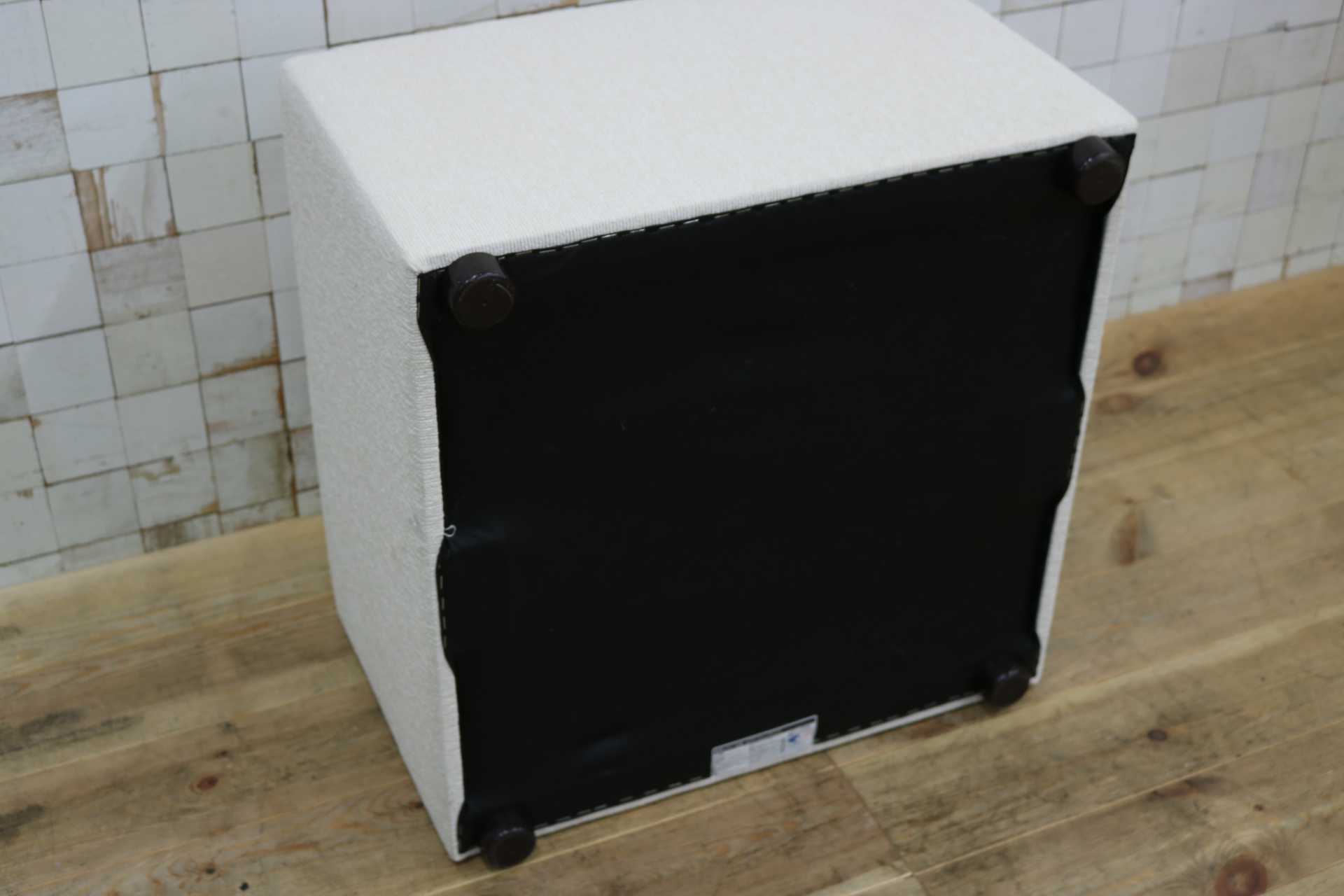GMFN9B○ホワイト ファブリック スツール 腰掛け チェア オフィス パブリック 展示品