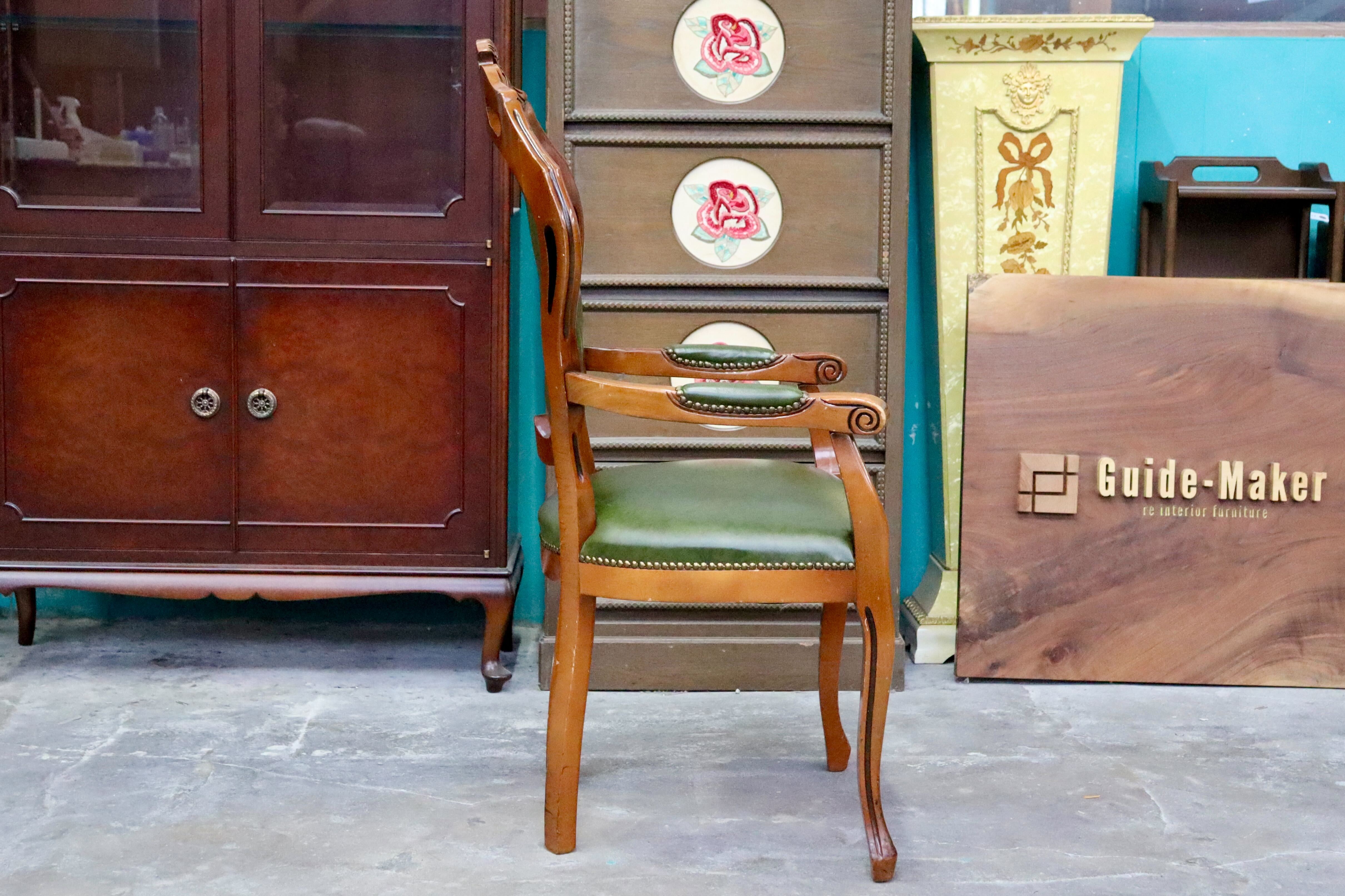 GMIS561R○イタリア ダイニングチェア 食卓椅子 アームチェア アンティーク 猫脚 彫刻 クラシック エレガント ヨーロピアン ロココ