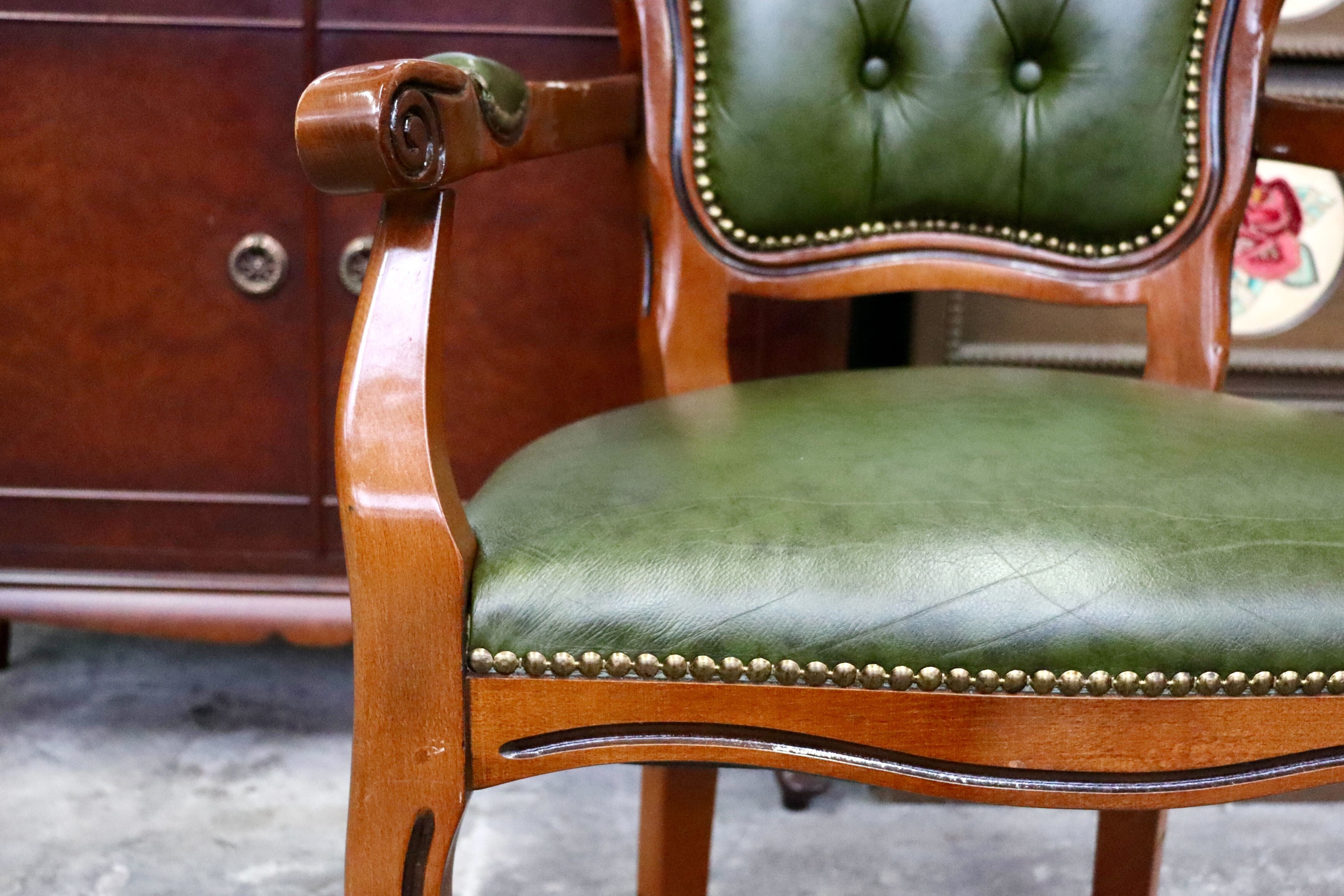 GMIS561R○イタリア ダイニングチェア 食卓椅子 アームチェア アンティーク 猫脚 彫刻 クラシック エレガント ヨーロピアン ロココ