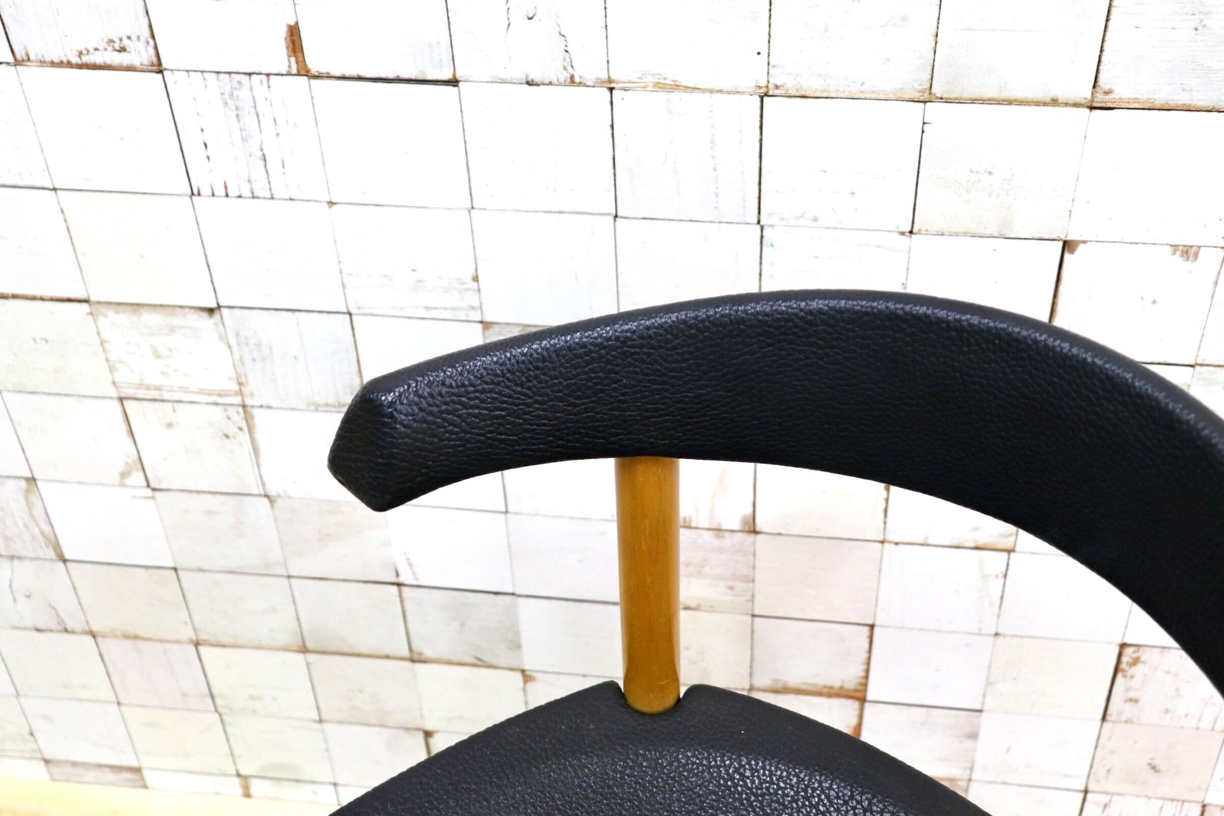 GMIN7I〇Cassina / カッシーナ レオナルドチェア ダイニングチェア Strassle collection社 スイス 椅子 ブラック 北欧スタイル