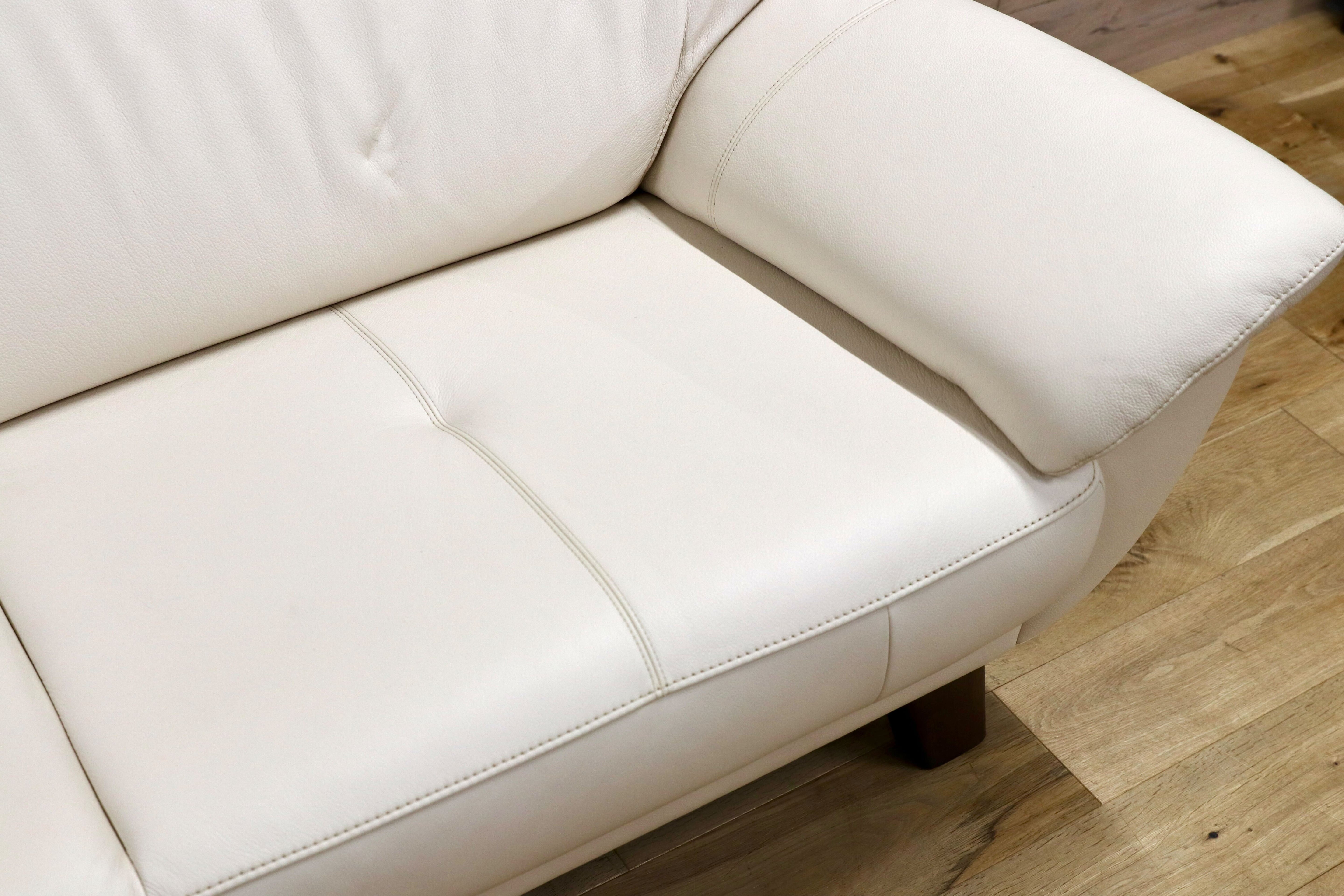 GMIK688○Chitano / チターノ karimoku カリモク Z172モデル 長椅子 2.5人掛けソファ ラブソファ 本革 レザー ホワイト 美品