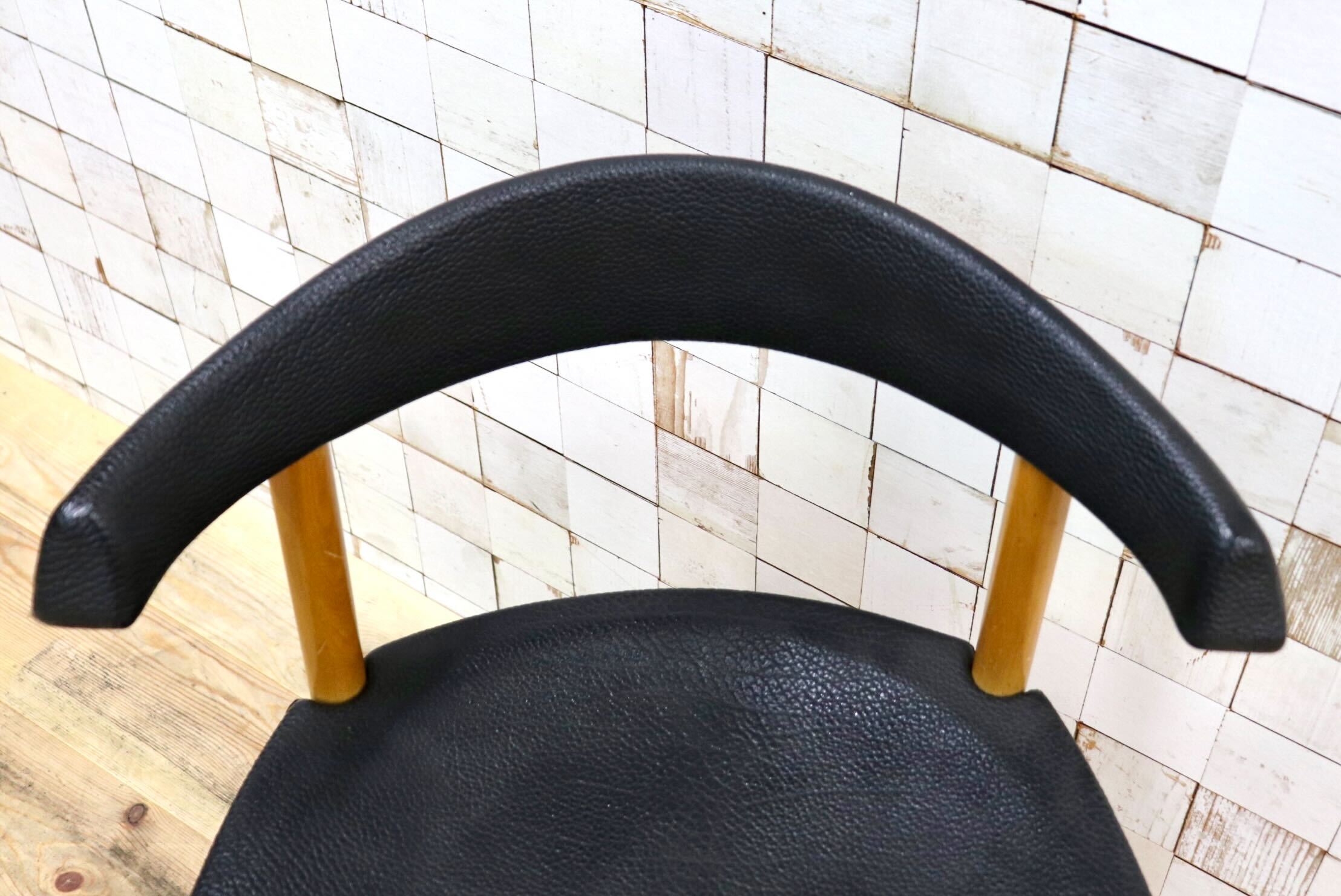 GMIN7J〇Cassina / カッシーナ レオナルドチェア ダイニングチェア Strassle collection社 スイス 椅子 ブラック 北欧スタイル