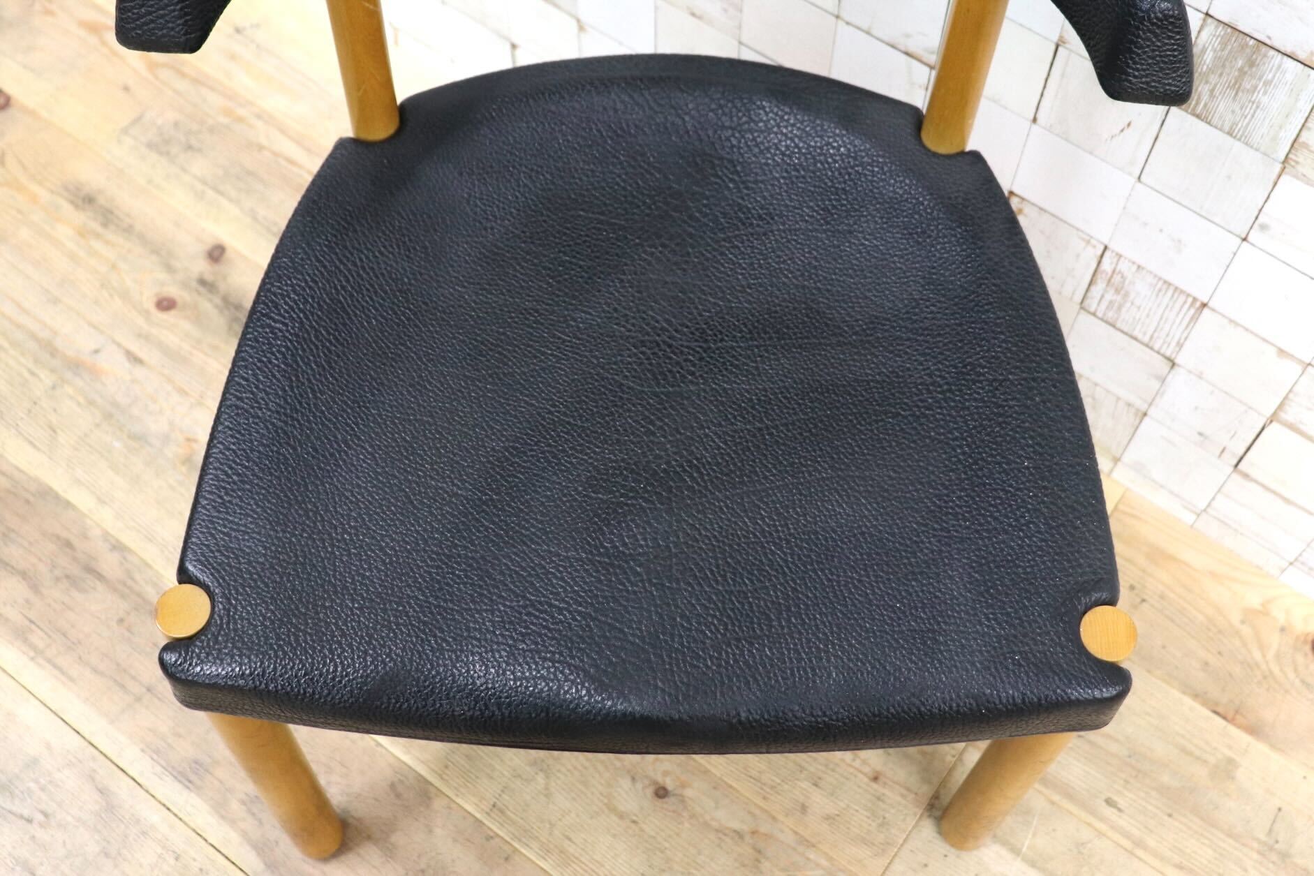 GMIN7J〇Cassina / カッシーナ レオナルドチェア ダイニングチェア Strassle collection社 スイス 椅子 ブラック 北欧スタイル