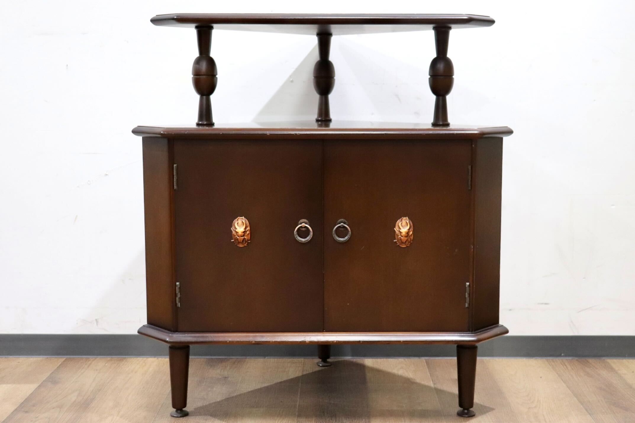 GMHH331A○森繁 / MORISHIGE コーナーキャビネット サイドキャビネット 飾り台 レトロ モダン アンティーク 電話台 収納家具