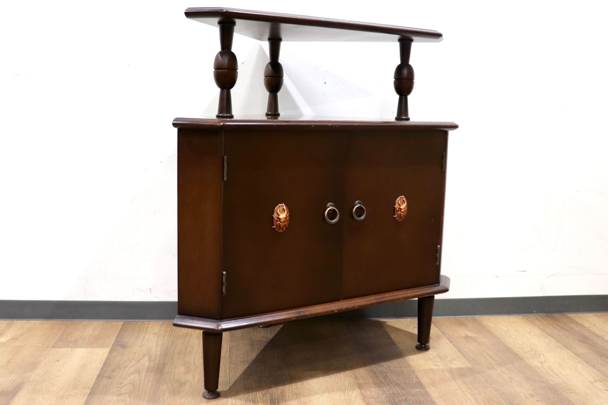 GMHH331A○森繁 / MORISHIGE コーナーキャビネット サイドキャビネット 飾り台 レトロ モダン アンティーク 電話台 収納家具