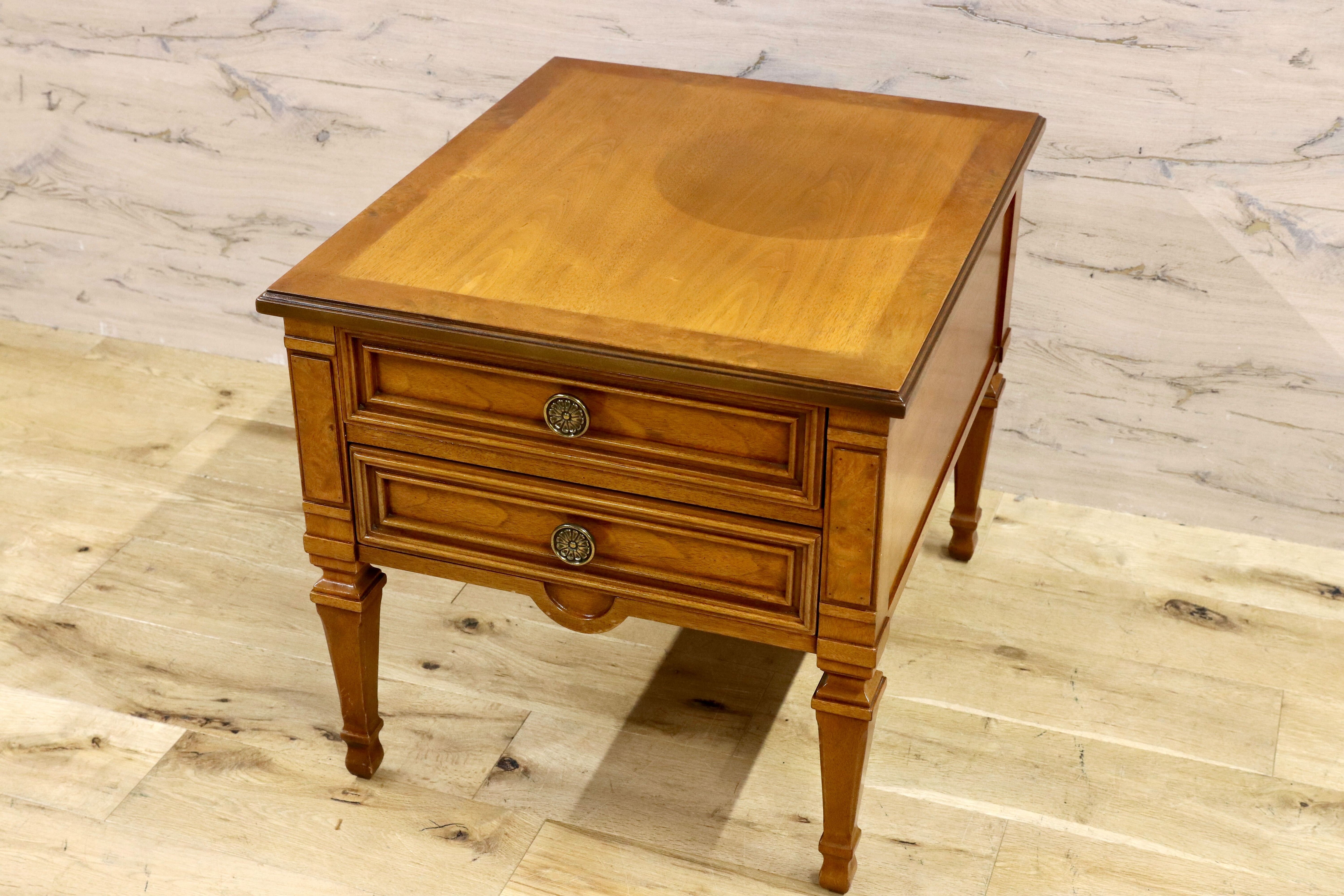 GMHK131○DREXEL HERITAGE / ドレクセルヘリテイジ フランチェスカ ナイトテーブル エンドテーブル サイドテーブル 花台 定価約28万 稀少