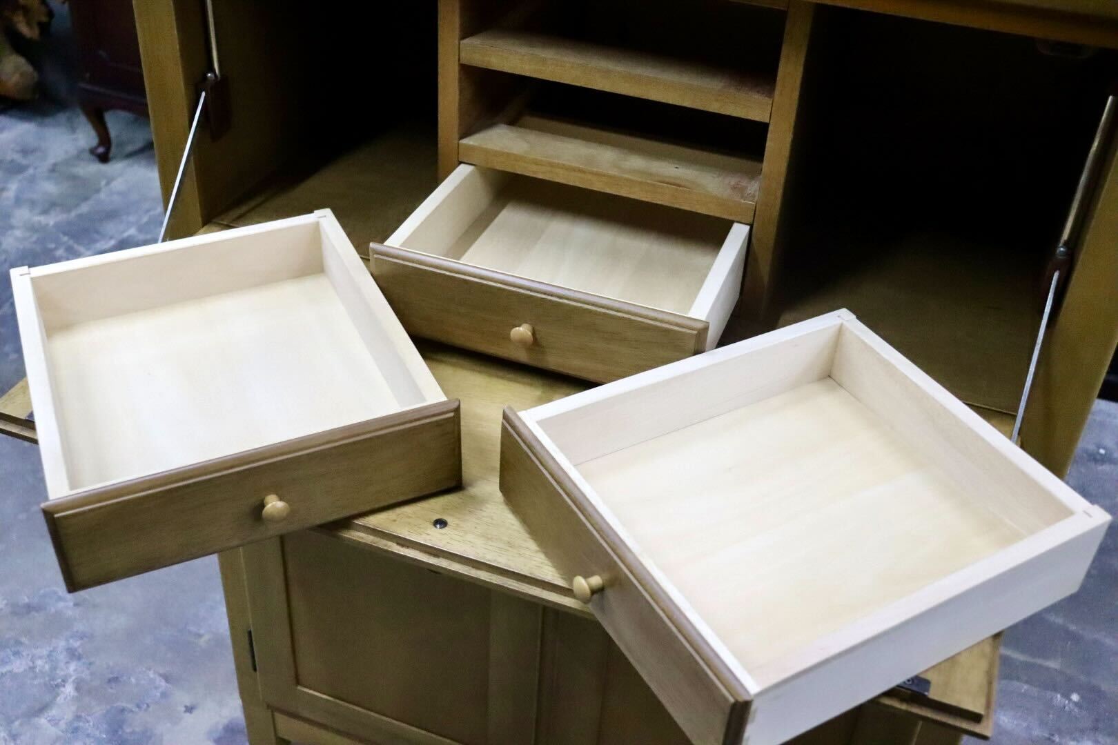 GMIK485○karimoku / カリモク ライティングデスク 本棚 キャビネット 飾り棚 パソコンデスク モダン 国産家具