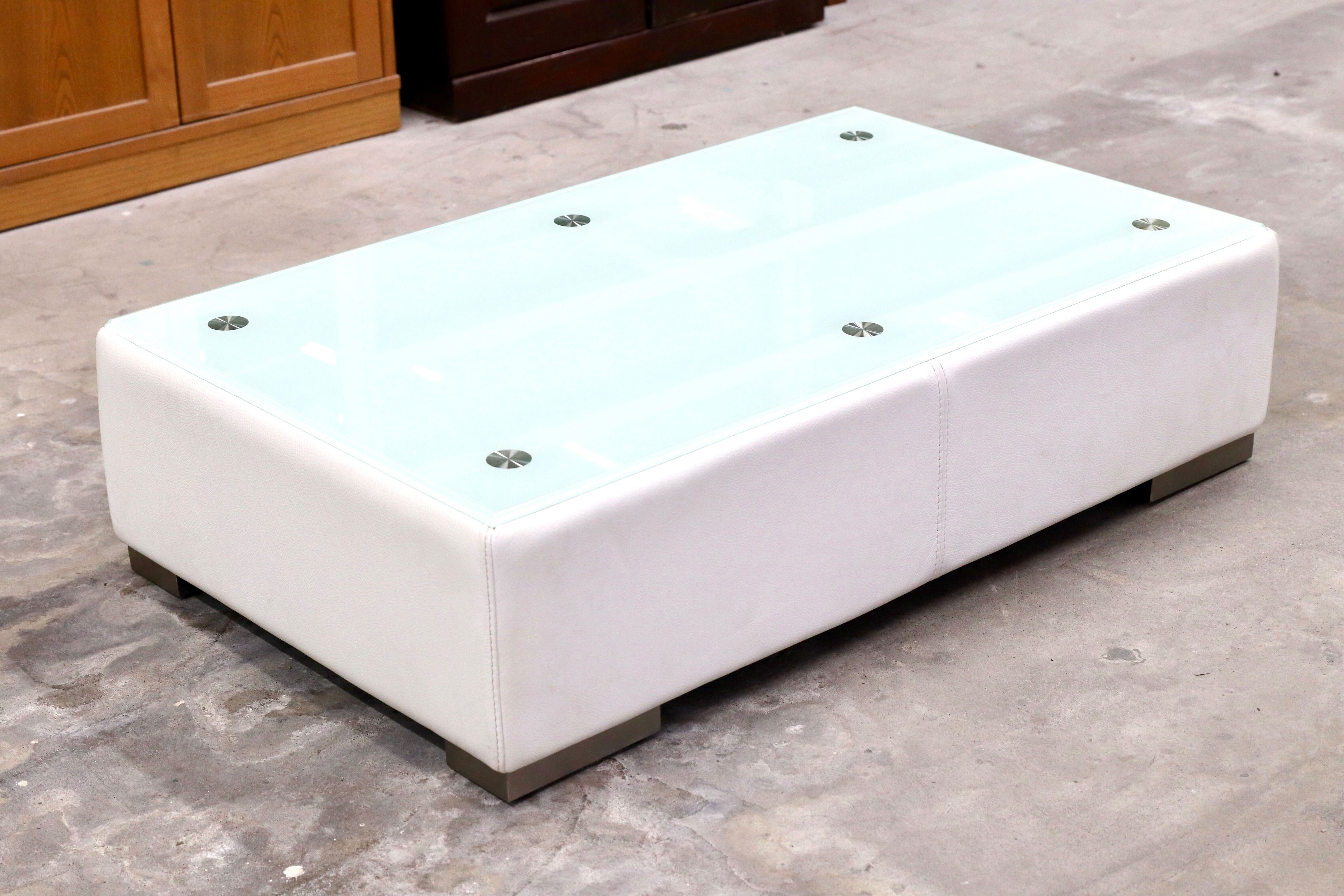 GMIK643○KELVIN GIORMANI / ケルビンジョルマーニ リビングテーブル センターテーブル ガラステーブル 本革 レザー ホワイト 展示品