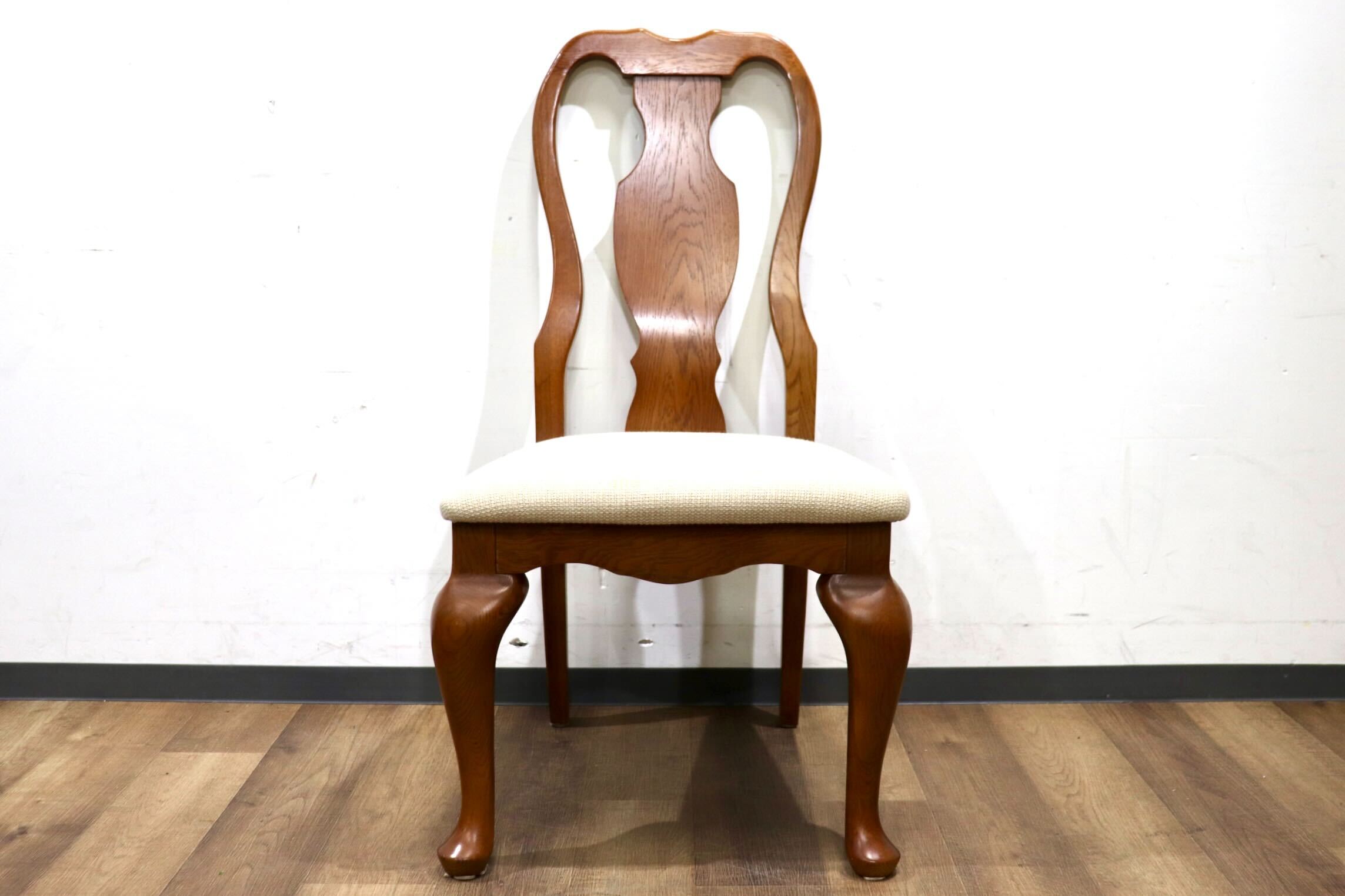 GMHH342B○IDC大塚家具 ブライトン ダイニング ダイニングチェア 食卓椅子 椅子 ファブリック アイボリー ハイバック 猫脚 クラシック