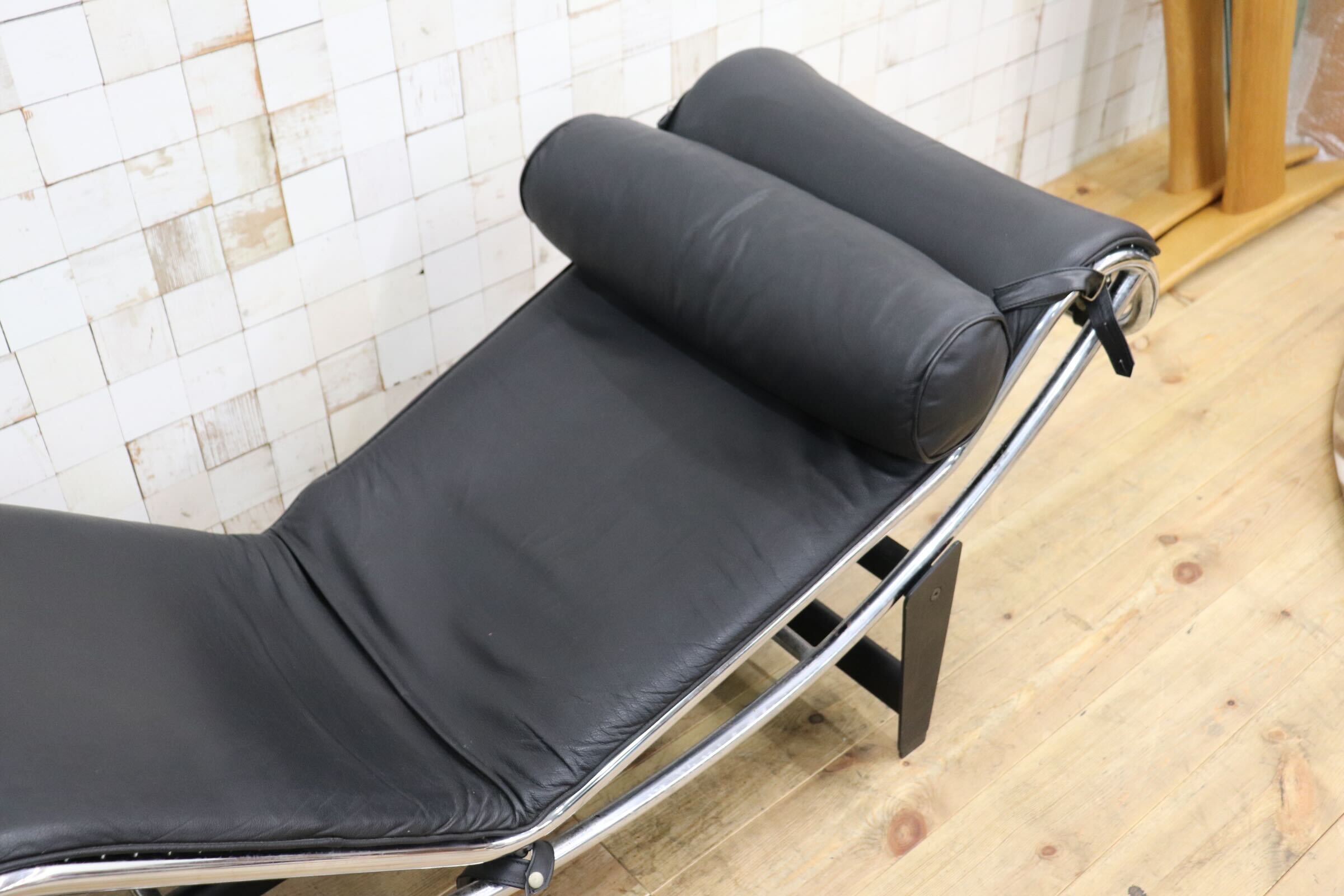 GMIH539G〇ル・コルビュジエ LC4 シェーズロング デザイナーズ 椅子 チェア 家具 シングルソファ ブラック リプロダクト
