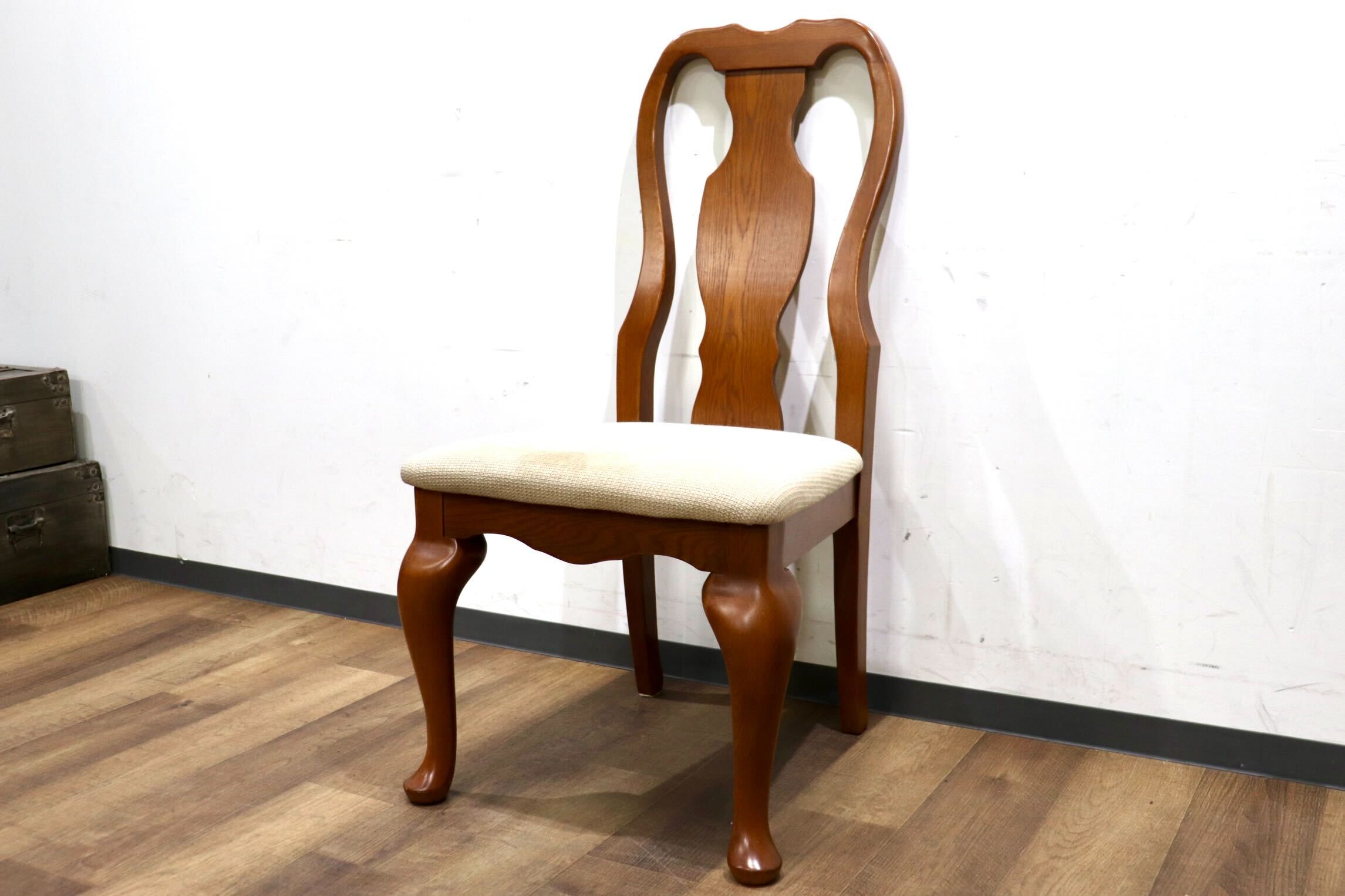 GMHH342D○IDC大塚家具 ブライトン ダイニング ダイニングチェア 食卓椅子 椅子 ファブリック アイボリー ハイバック 猫脚 クラシック