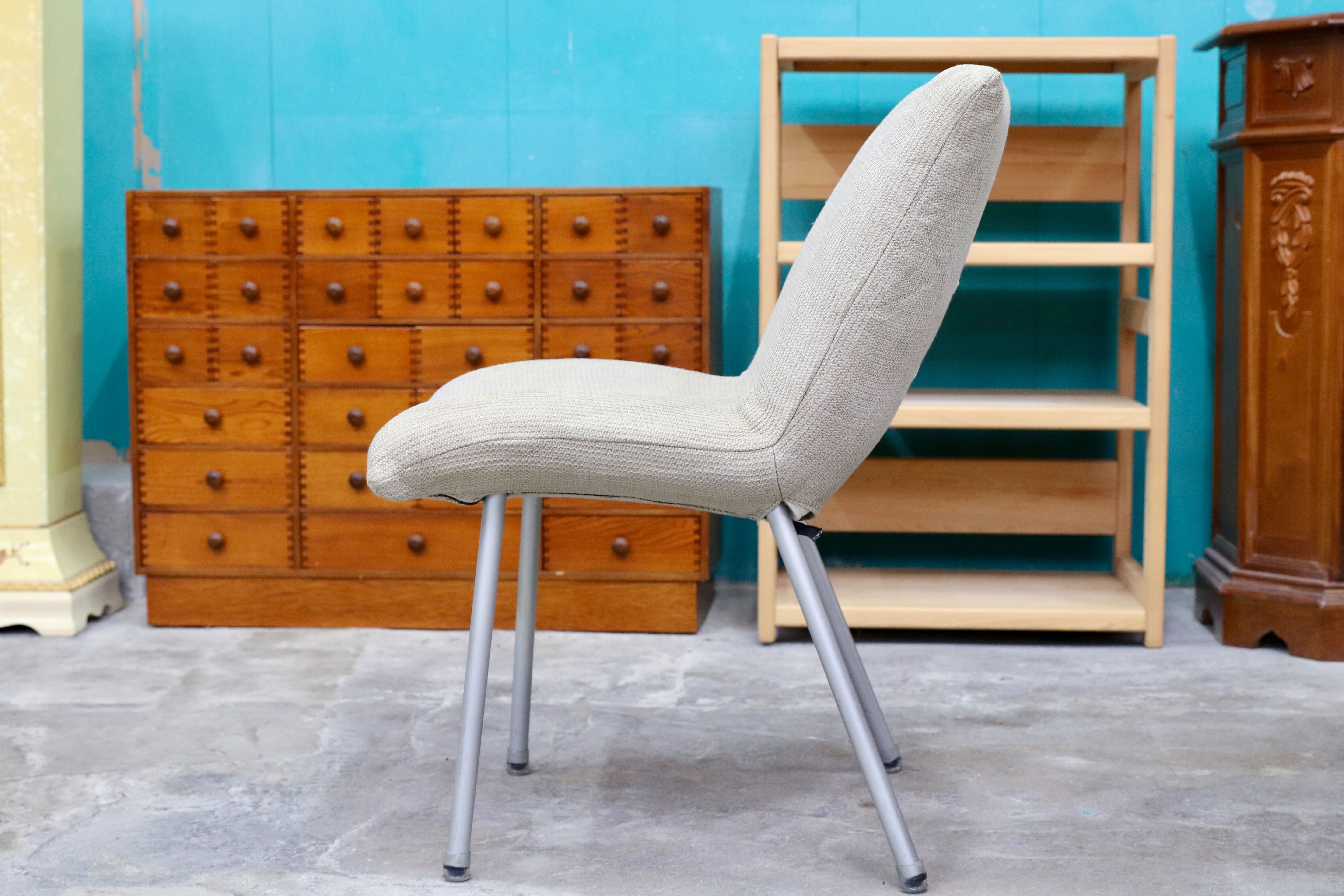 GMIH68A○ligne roset / リーンロゼ ROSETCalin steel leg カラン ダイニングチェア 椅子 定価約12.1万 ※訳あり