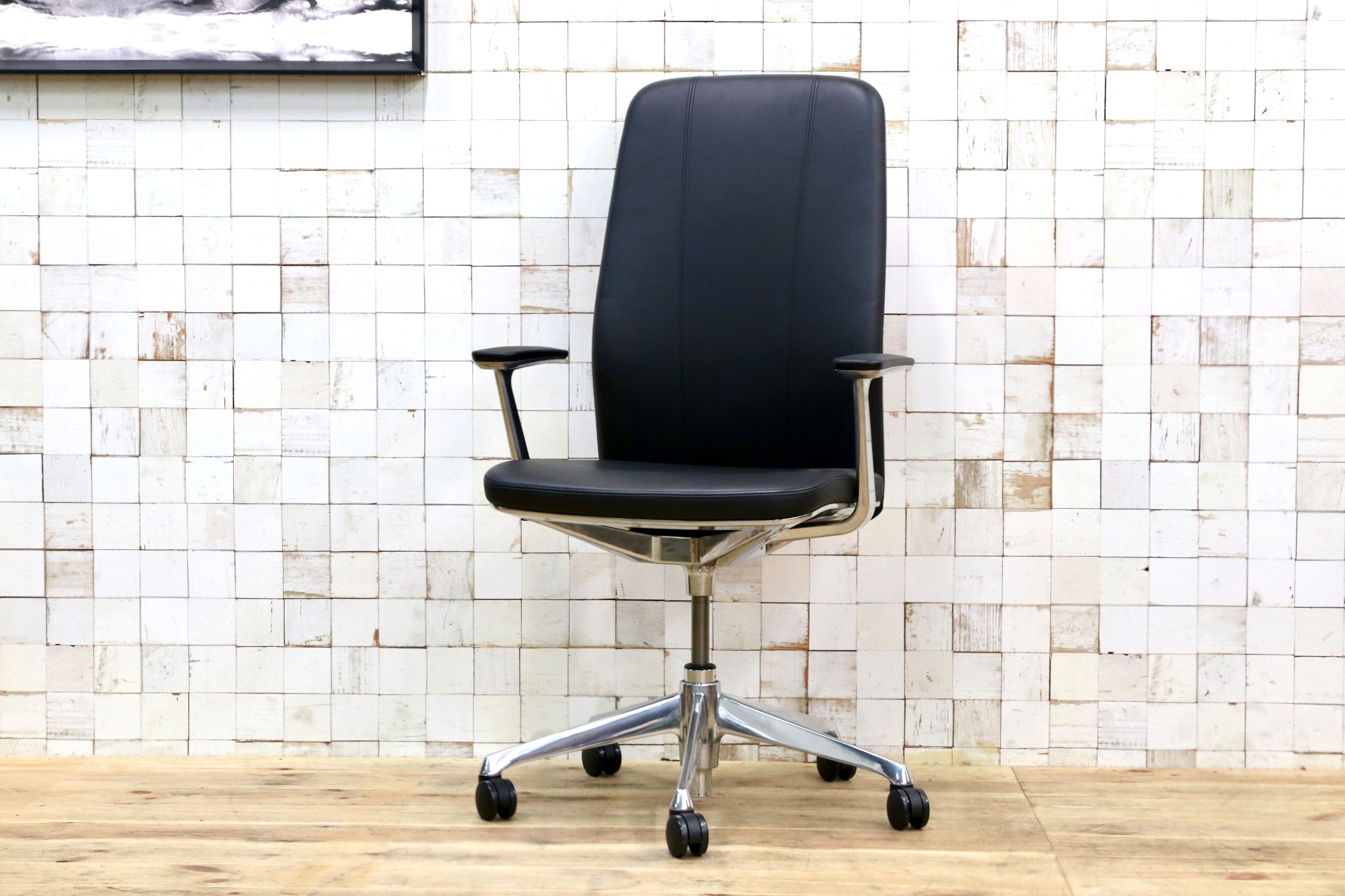 GMIK678I○okamura / オカムラ CRAFTIE クラフティー デスクチェア オフィスチェア アームチェア 本革 ウォールナット 定価約38万 展示品