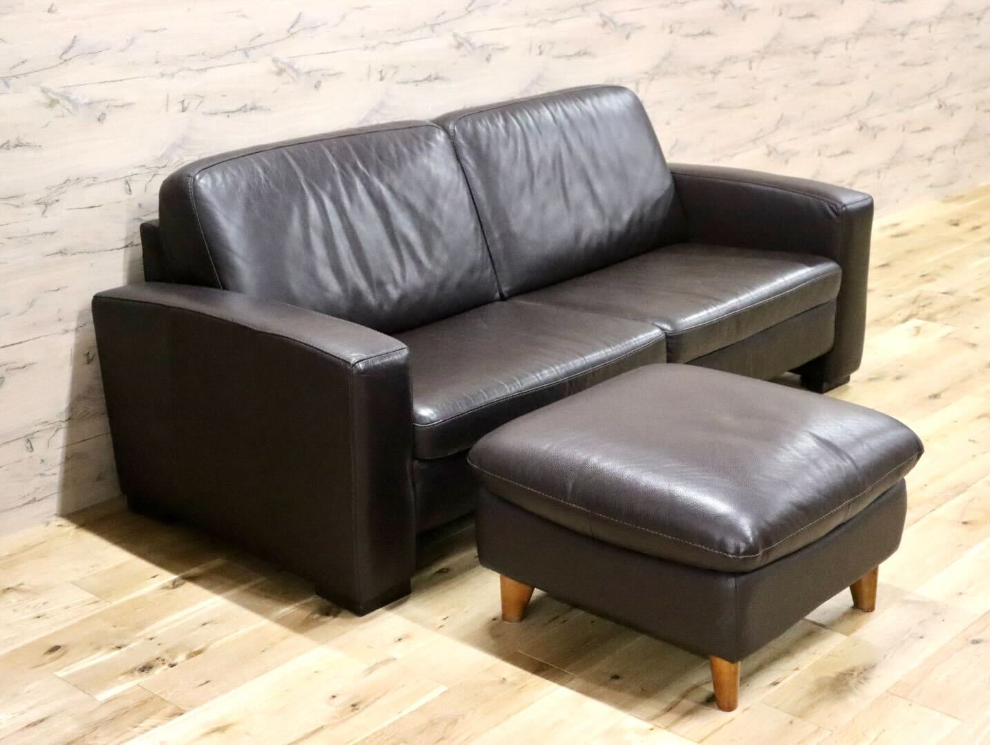 GMGF20○Leatherworld / レザーワールド 2.5人掛けソファ ラブソファ 長椅子 本革 高級 ダークブラウン モダン IDC大塚家具