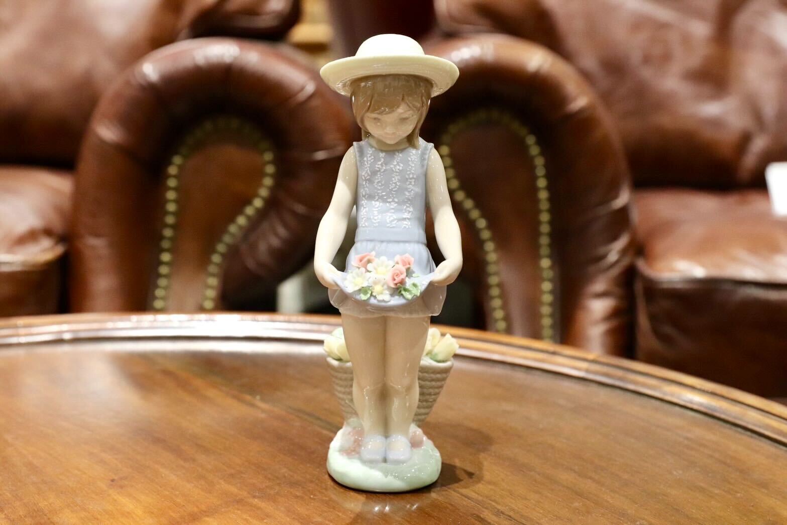 GMIO16◯LLADRO / リヤドロ スカートに花いっぱいスペシャルバージョン フィギュア 置物 陶器