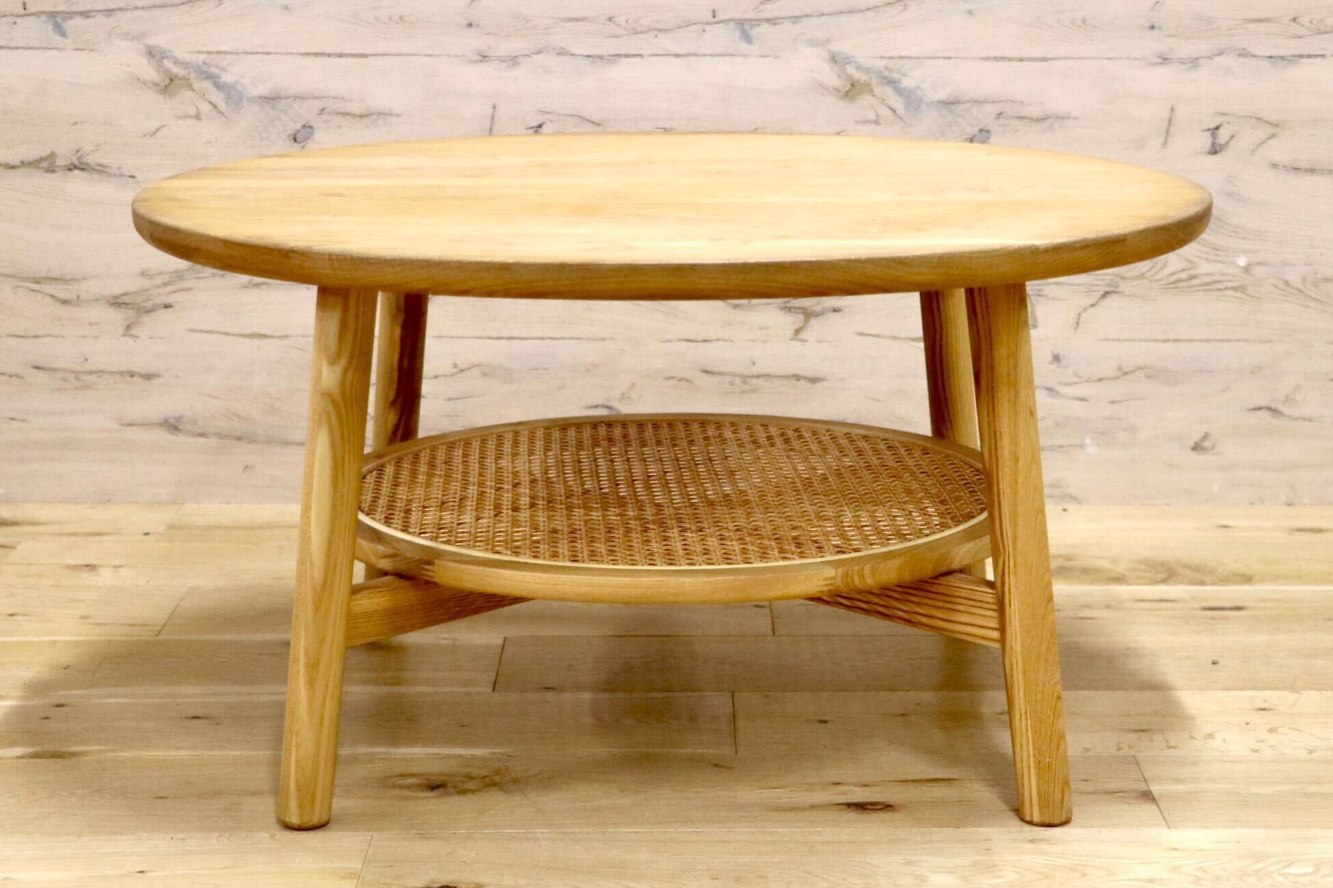 GMIH487A○unico / ウニコ SOLK ソルク ローテーブル オーク材 ラタン 棚板付き 円形 センターテーブル 北欧スタイル ナチュラル