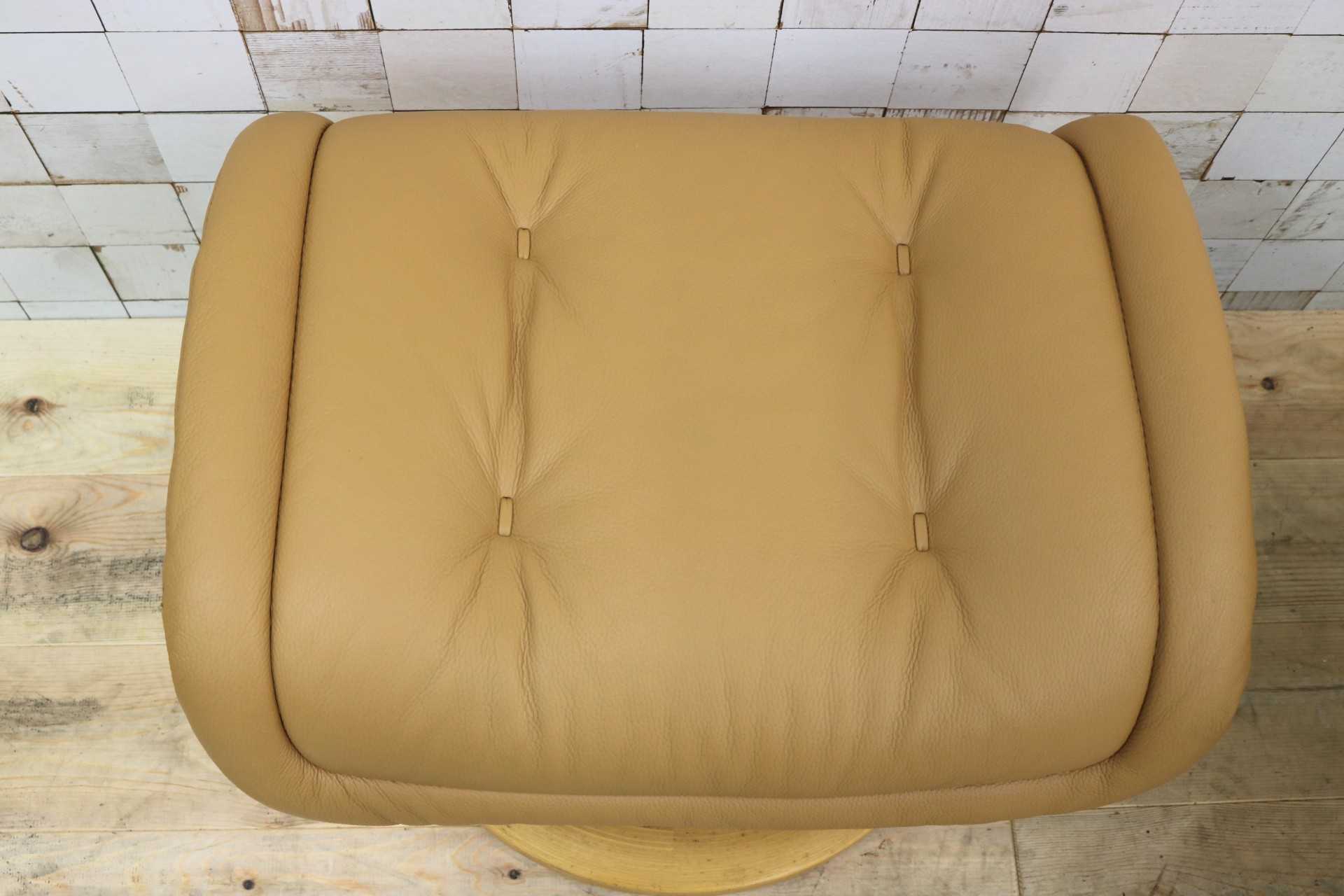 GMHH498○EKORNES / エコーネス ロイヤル リクライニングチェア パーソナルチェア オットマン ライトキャメル 本革 北欧 ノルウェー 最高級