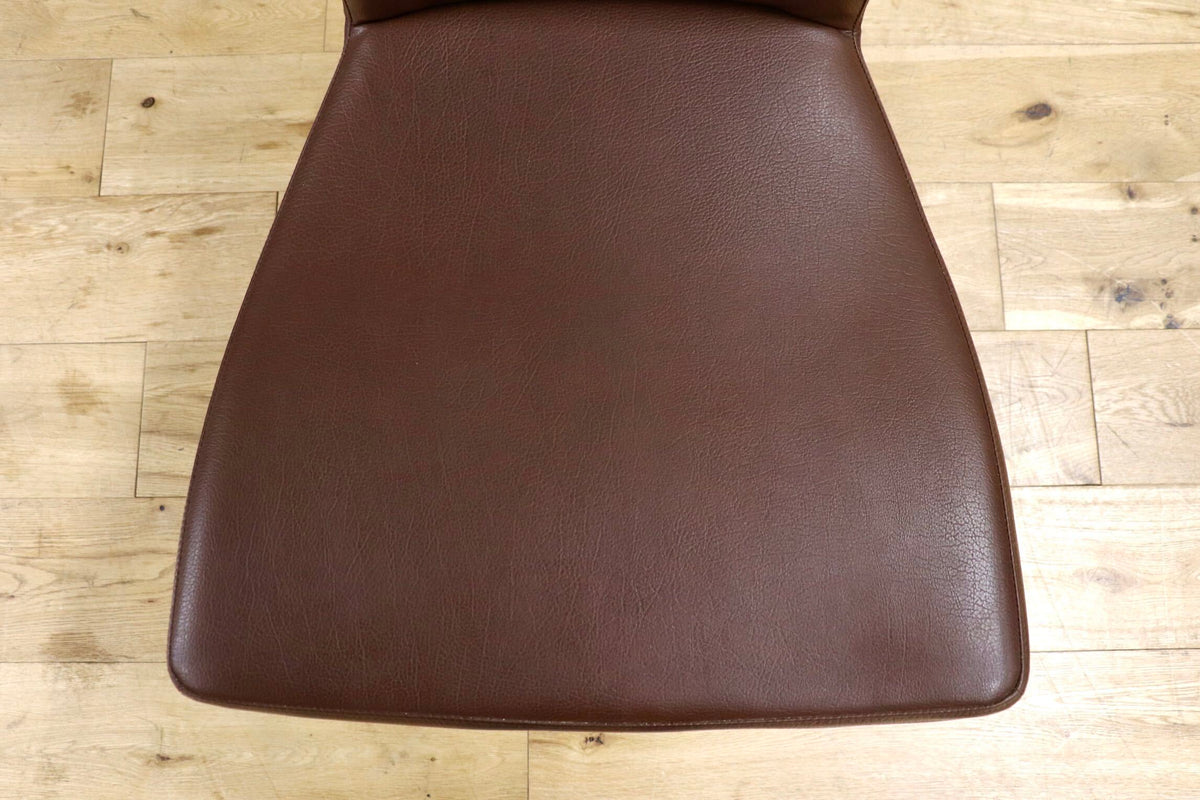 GMJS320A◯karimoku / カリモク ダイニングチェア 椅子 ハイバックチェア アームレスチェア 合皮 国産家具 モダン ナチュラル 約8万円