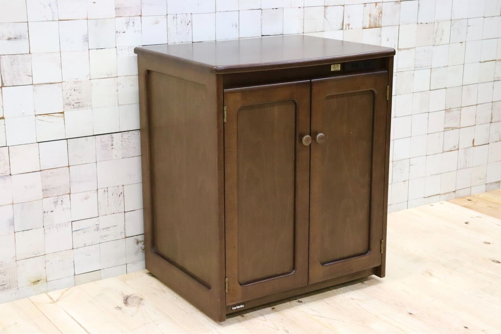GMFT368B○karimoku / カリモク リビング収納 サイドキャビネット 収納家具 電話台 FAX台 花台 飾り棚 レトロ 国産家具